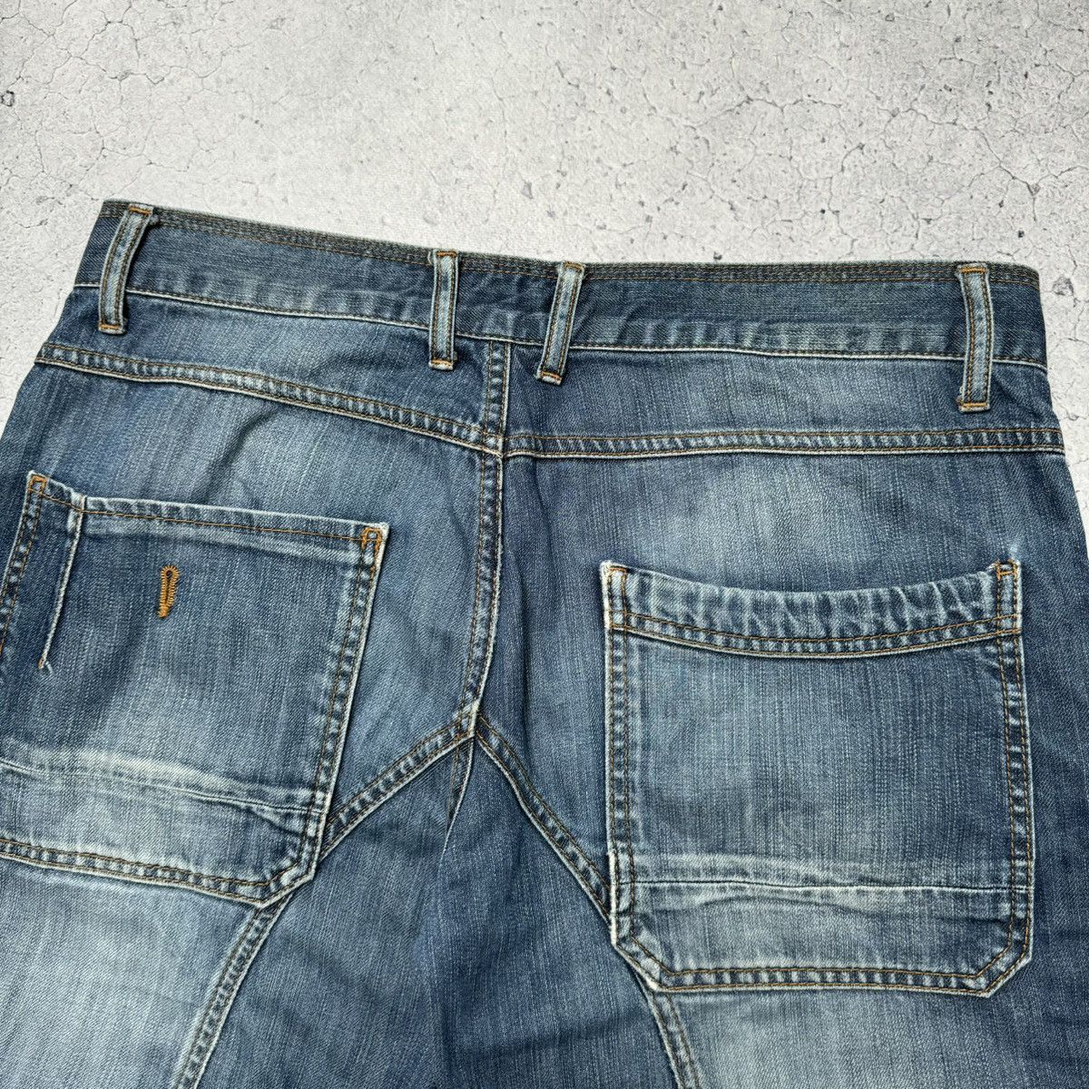 Japanese Brand × Neighborhood × Vintage Neighborhood Faded Japanese Denim Distressed Jeans Size US 34 / EU 50 - 13 Thumbnail