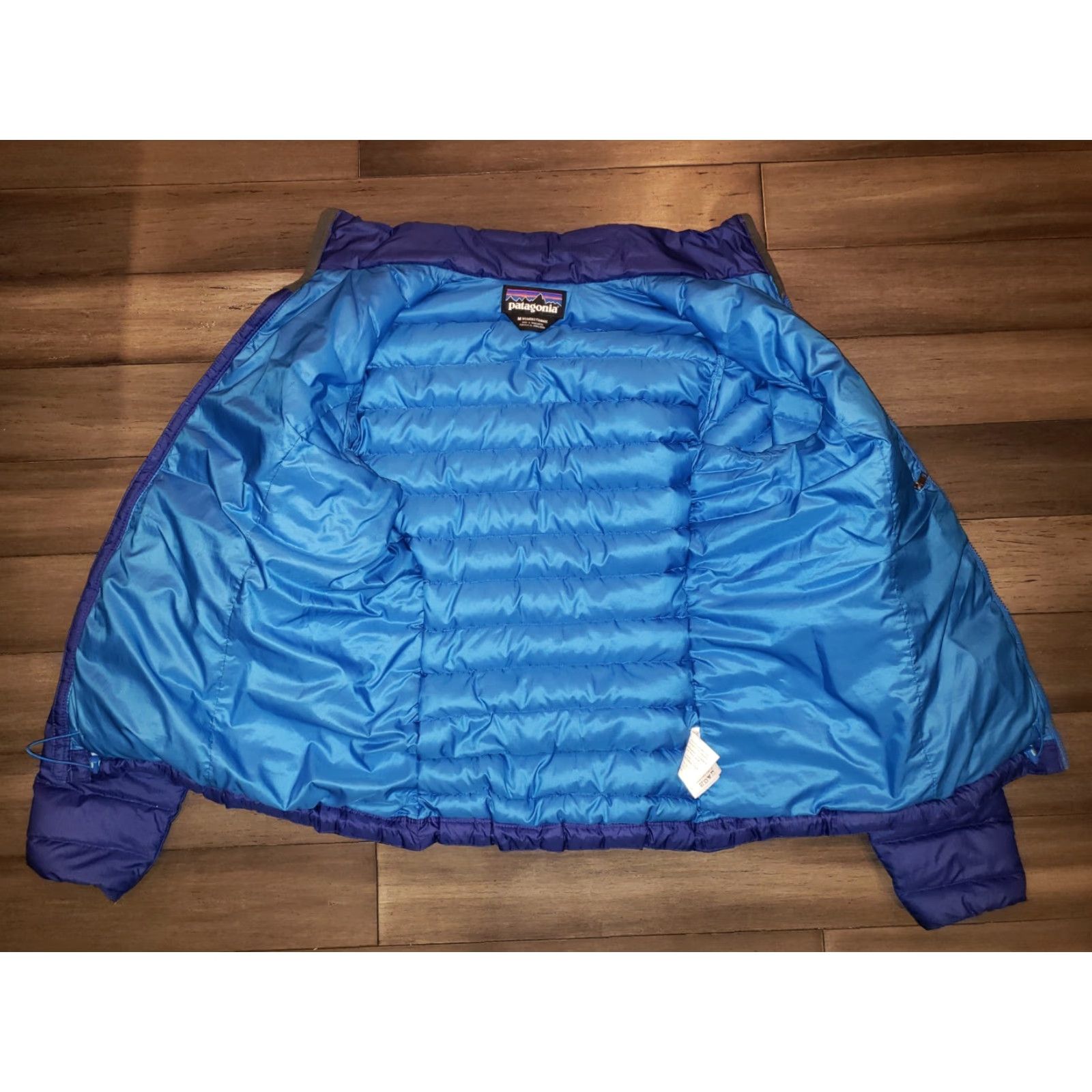 Patagonia Patagonia Down Sweater Jacket M Blue EXCELLENT Shape Womens Puffer Jacket Nylon Down Size M / US 6-8 / IT 42-44 - 3 Thumbnail
