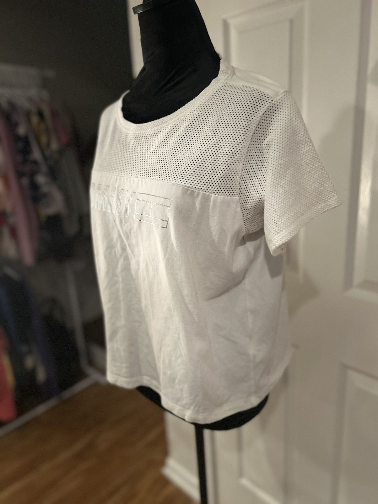 Tommy Hilfiger Tommy Hilfiger Women’s White Mesh T-Shirt, Size Medium Size M / US 6-8 / IT 42-44 - 4 Thumbnail