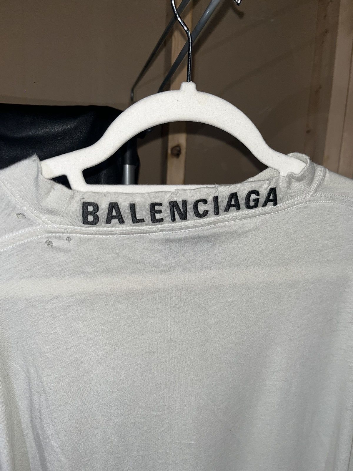 Balenciaga Logo Neck Distressed Embro Rib Jersey Long Sleeve T-Shirt Size US M / EU 48-50 / 2 - 4 Thumbnail