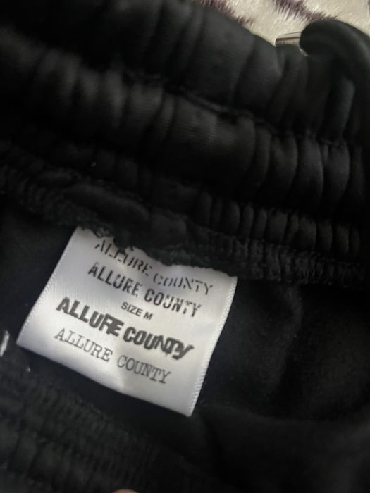 Streetwear Allure county crest sweatpants | Grailed