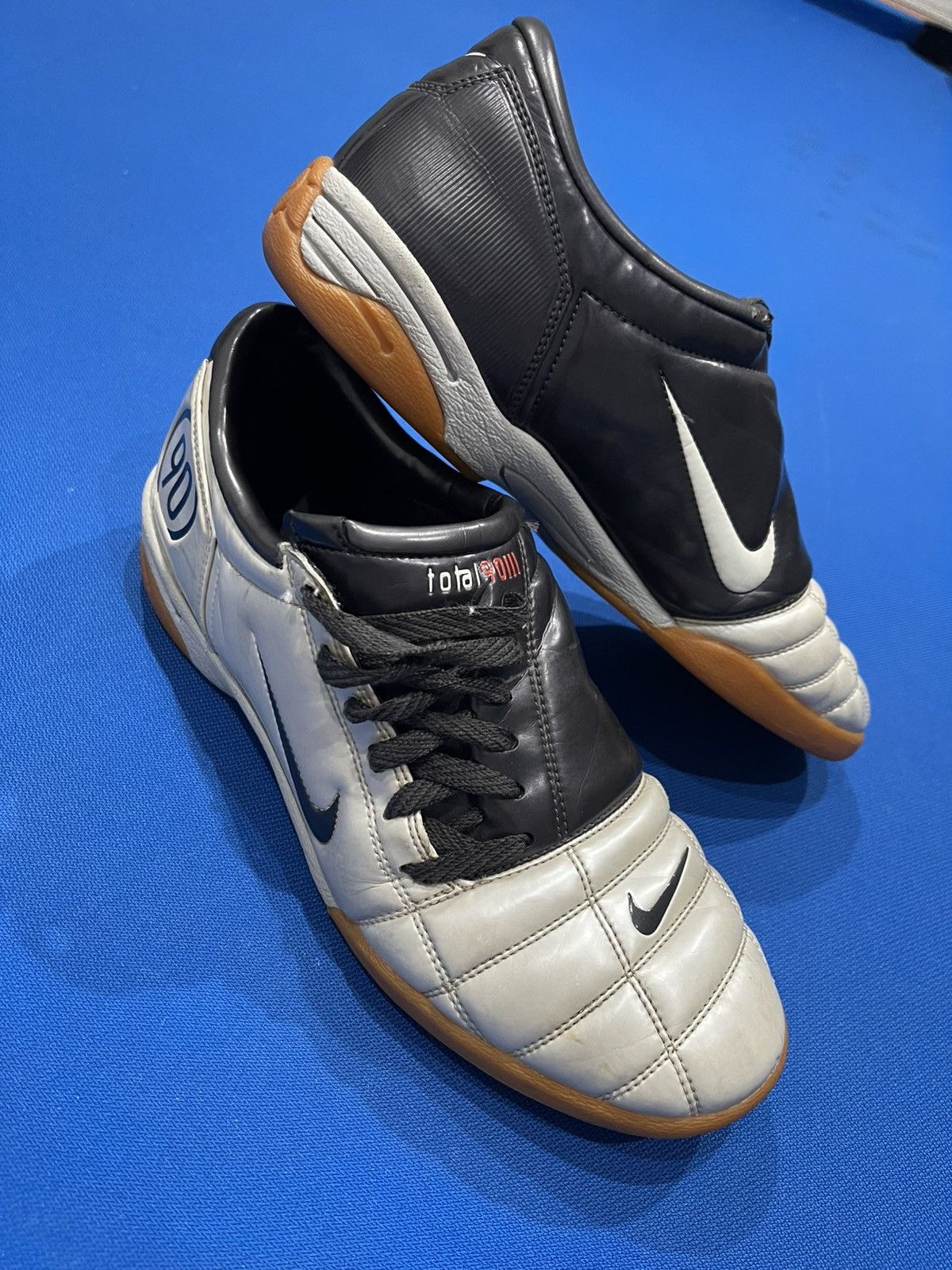 Nike Total 90 III indoor soccer