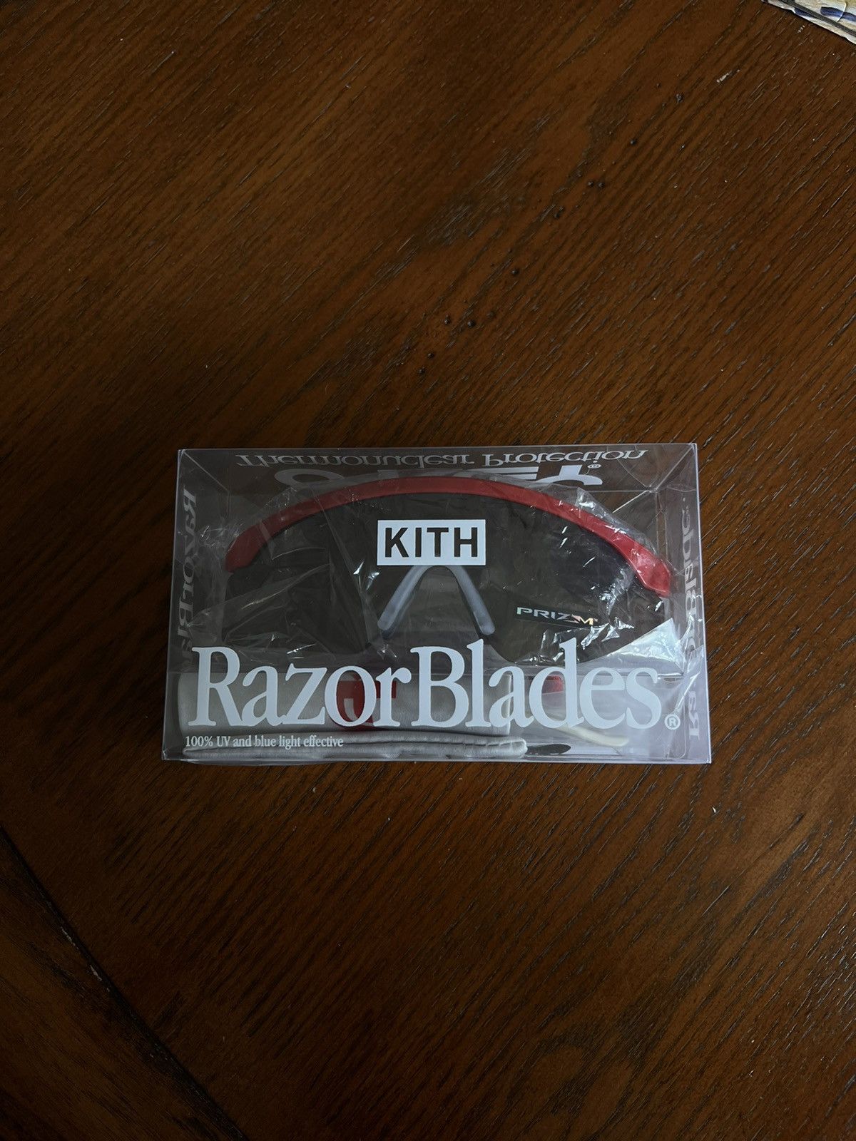 Kith × Oakley Kith x Oakley Razorblade Sunglasses Size ONE SIZE - 3 Thumbnail