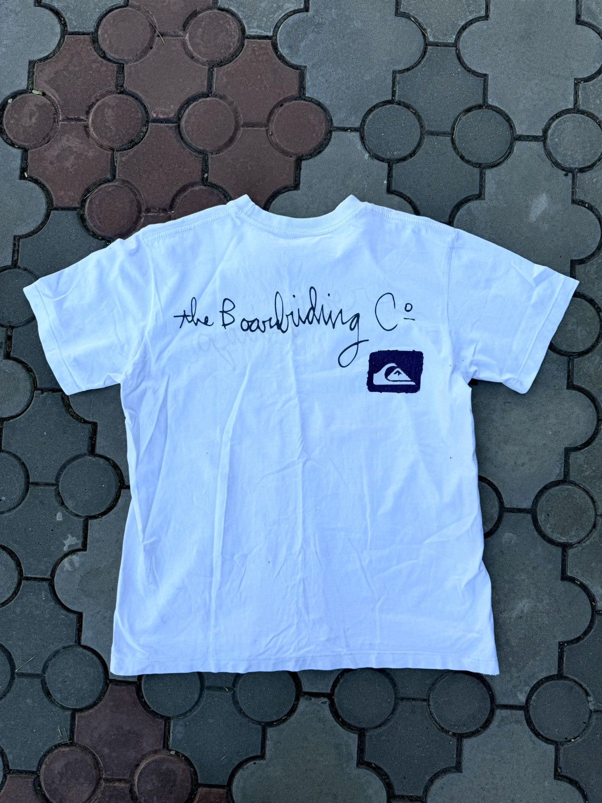 Quiksilver Vintage Quiksilver Distressed Big Logo Tee Shirt Surf Size US L / EU 52-54 / 3 - 2 Thumbnail