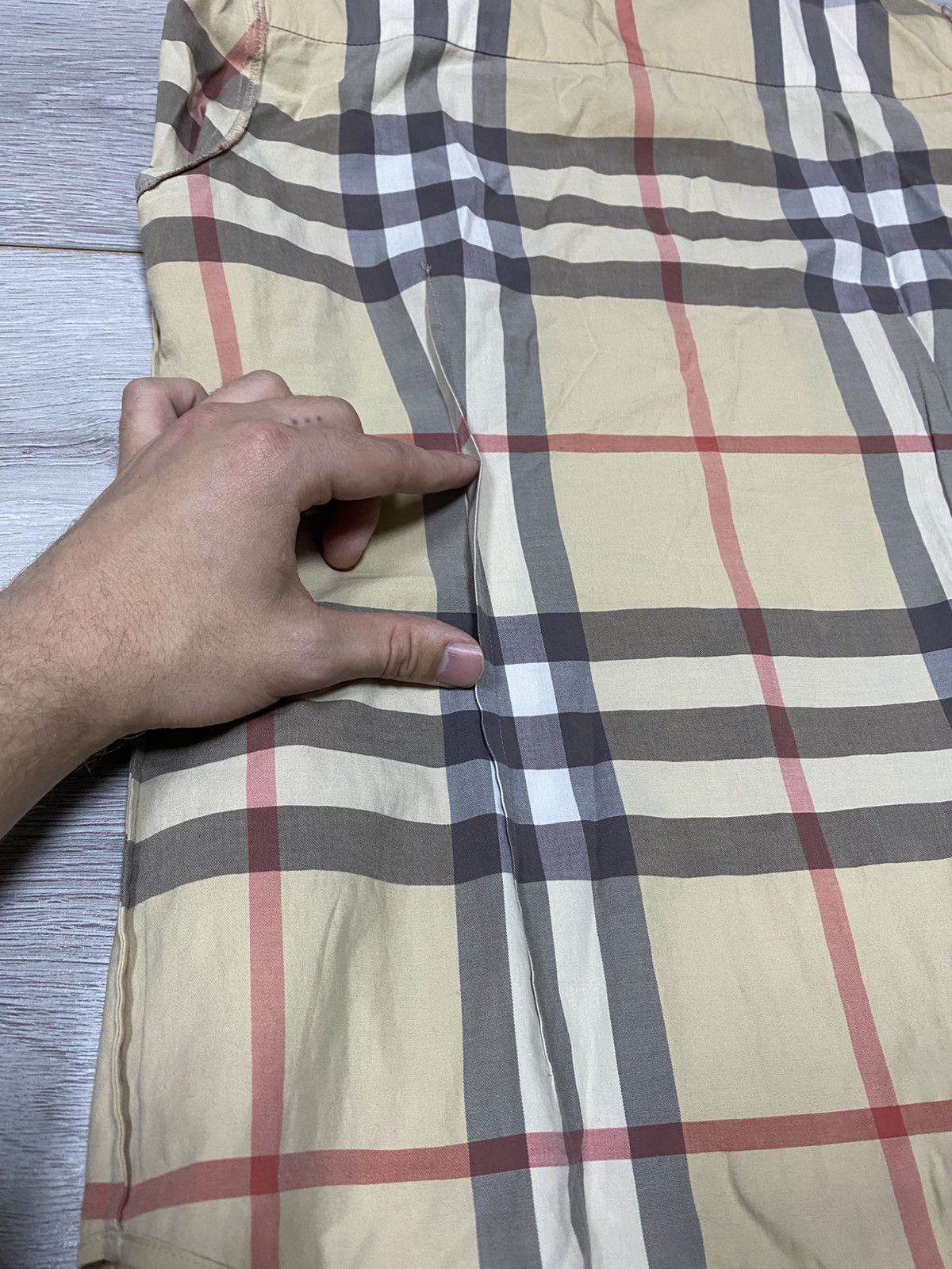 Burberry Burberry over check London shirt nova buttons up Size S / US 4 / IT 40 - 13 Thumbnail