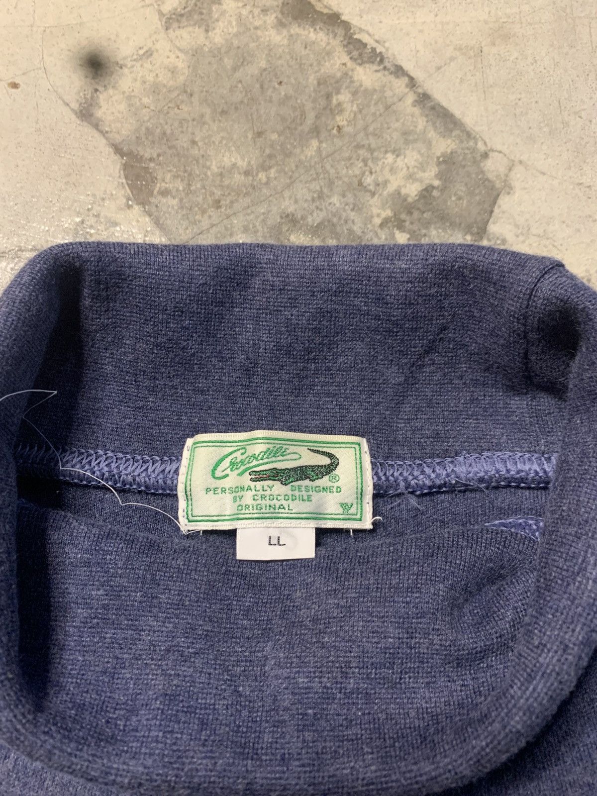 Lacoste Crocodile Spell-out Oversize Turtleneck Sweatshirt Size US XL / EU 56 / 4 - 4 Thumbnail