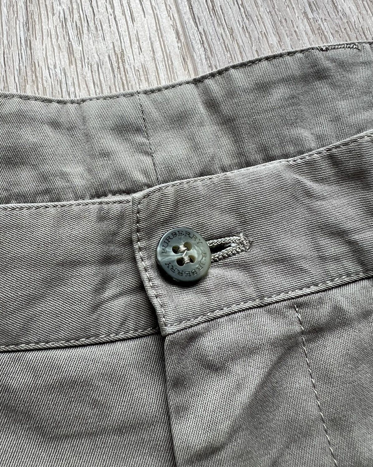 Burberry × Vintage Vintage Burberry London Beige Chino Trousers Classic Pants Size US 32 / EU 48 - 4 Thumbnail