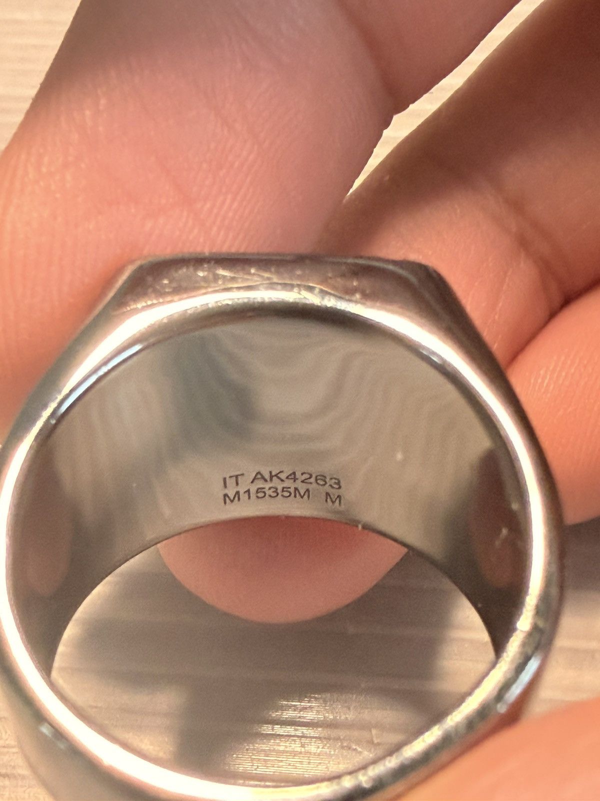 Louis Vuitton Louis Vuitton Monogram Signet Ring Size ONE SIZE - 2 Thumbnail
