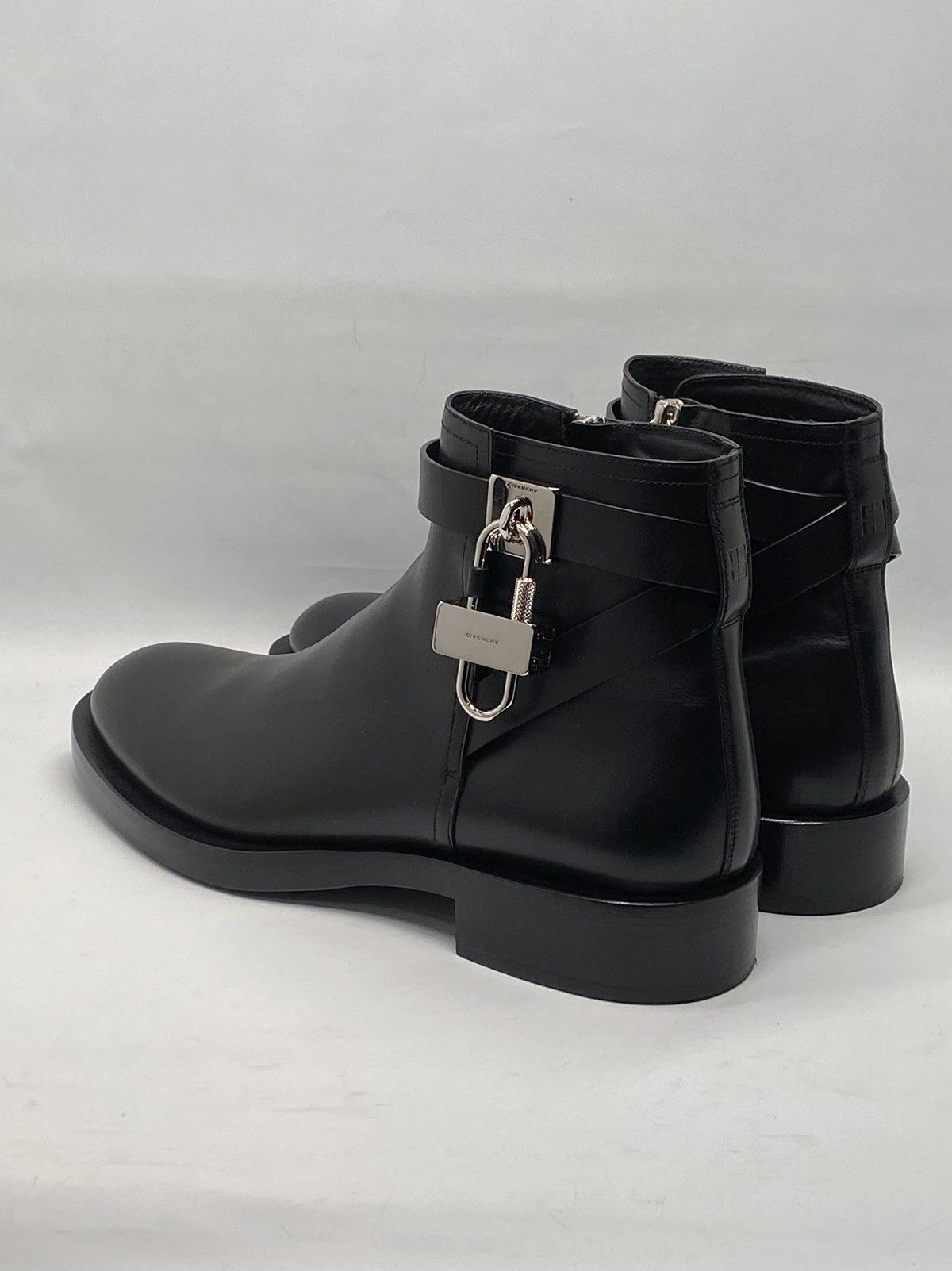 Givenchy Givenchy Padlock Ankle Leather Boots size 42 Size US 12 / IT 42 - 8 Thumbnail
