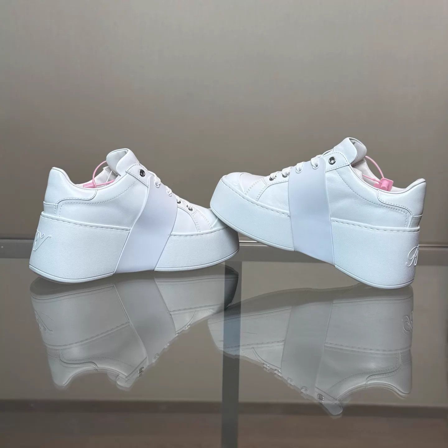 Roger Vivier Roger Vivier Skate Buckle Platform White 35.5 New Size US 5 / IT 35 - 6 Thumbnail