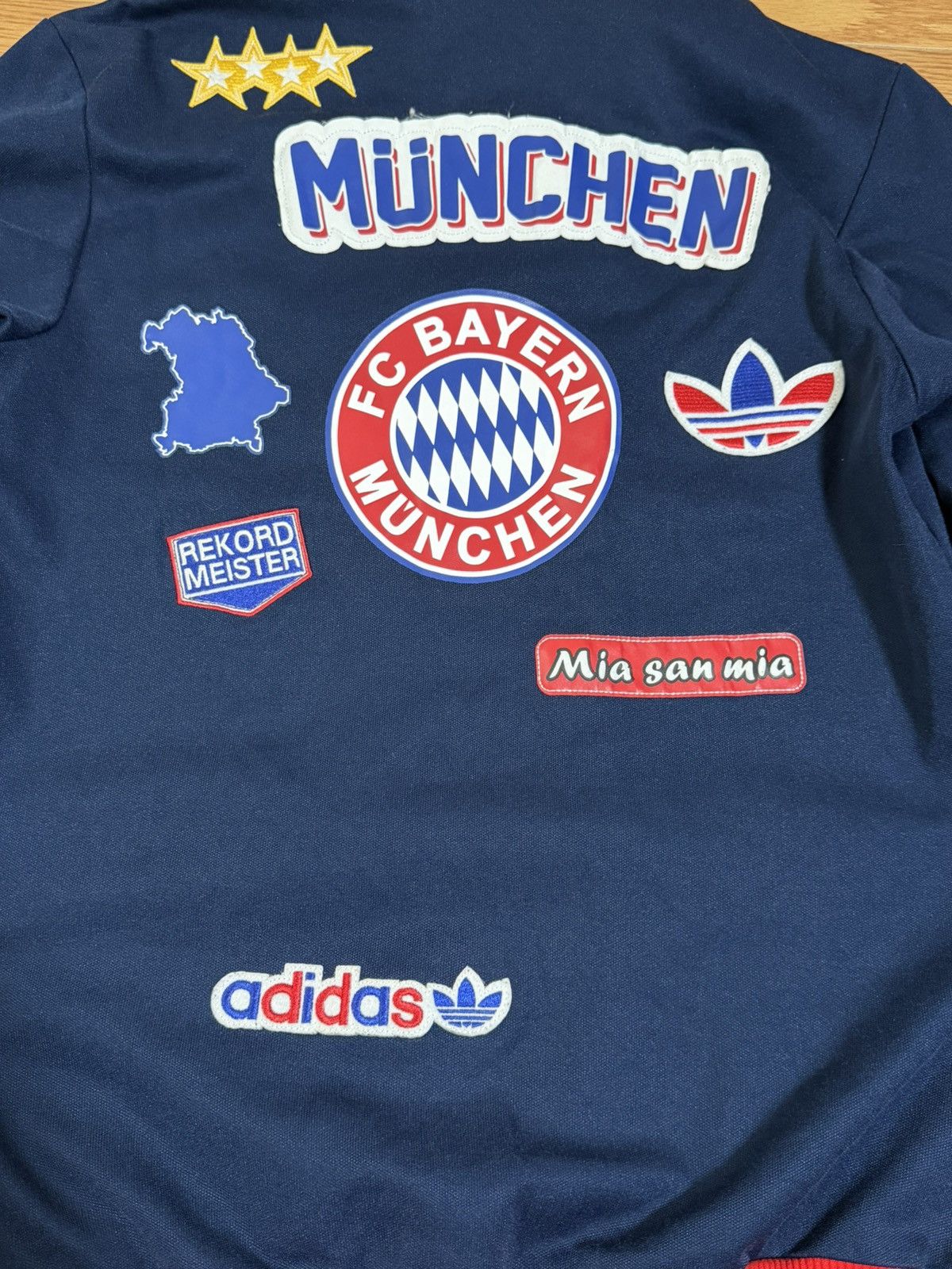 Adidas Vintage Adidas FC Bayern Munchen Zip Sweatshirt/Adidas Sweat Size US S / EU 44-46 / 1 - 3 Thumbnail