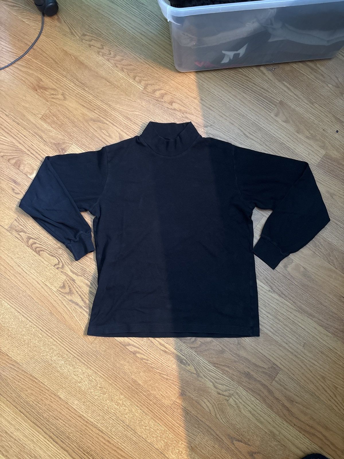 Uniqlo Uniqlo Black Mock Neck Long Sleeve Size US M / EU 48-50 / 2 - 1 Thumbnail