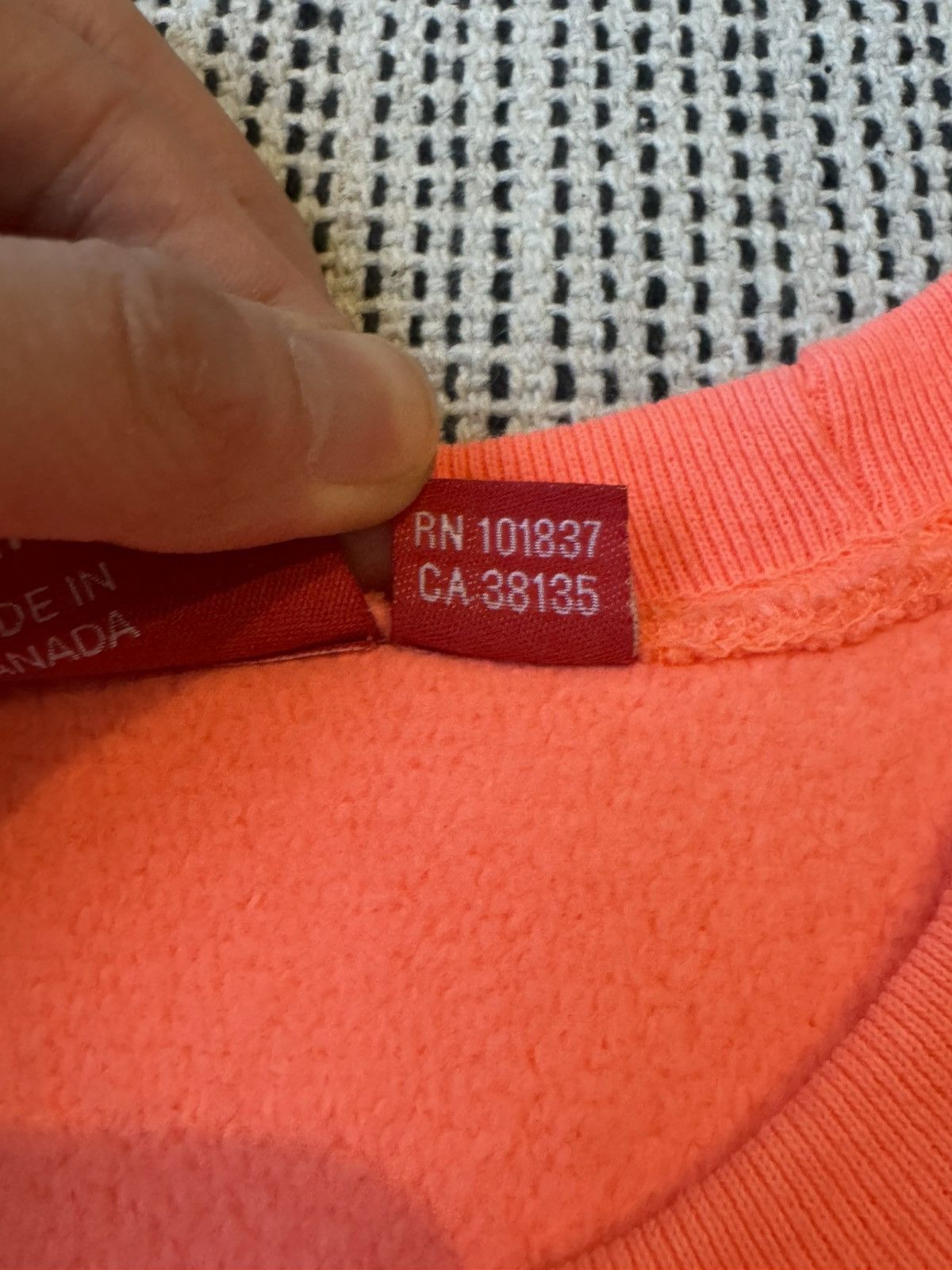 Supreme Supreme FW18 Fluorescent Pink Box Logo Crewneck Size US M / EU 48-50 / 2 - 5 Thumbnail