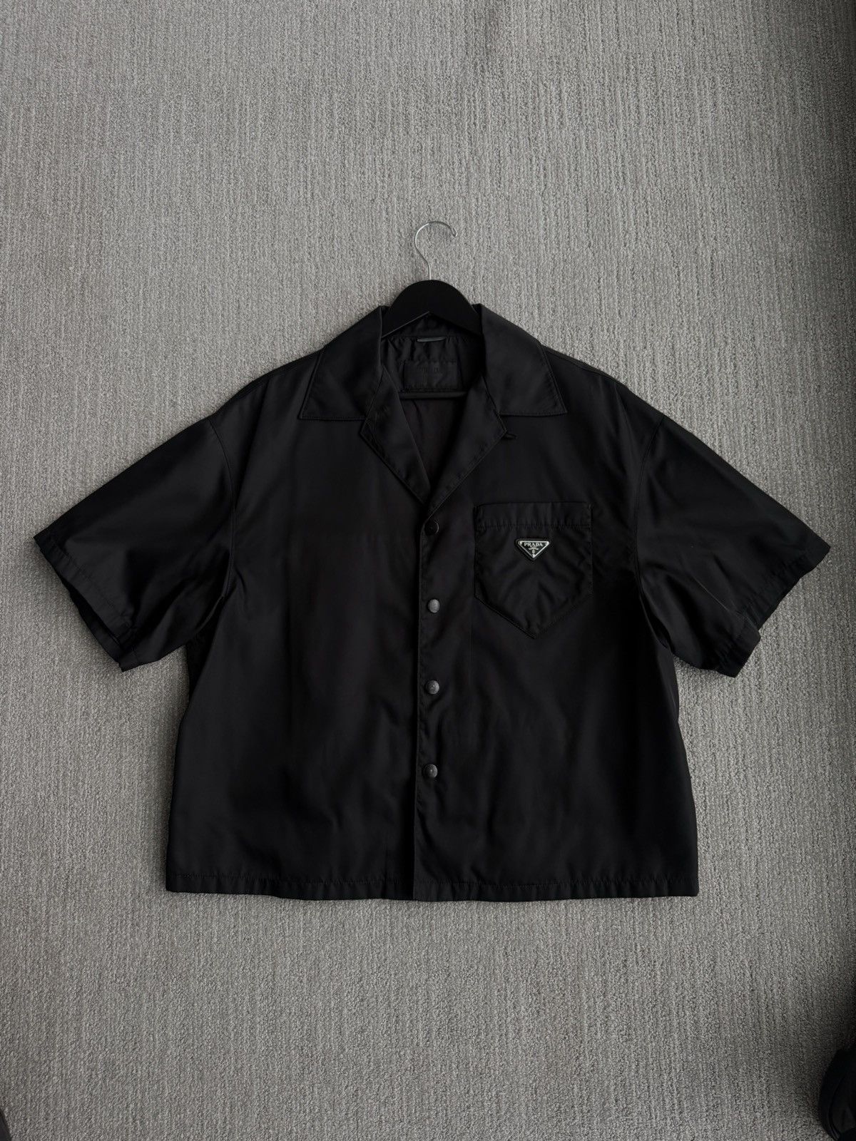 Prada PRADA LOGO PLAQUE NYLON GABARDINE BOWLING SHIRT IN BLACK Size US L / EU 52-54 / 3 - 1 Thumbnail