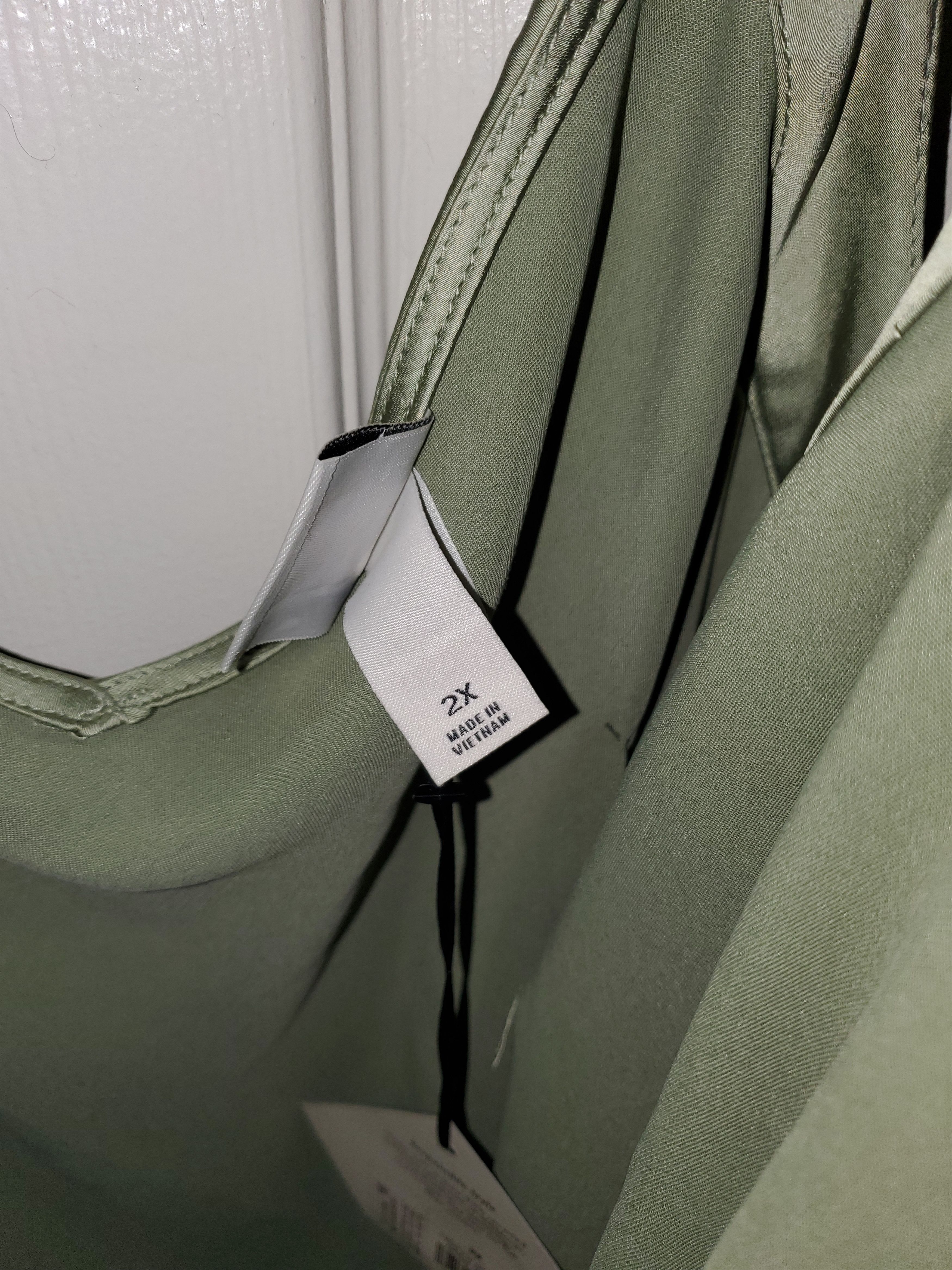 Other *NWT* Silky light green sage midi dress (2X) Size XXL / US 16-18 / IT 52-54 - 3 Thumbnail