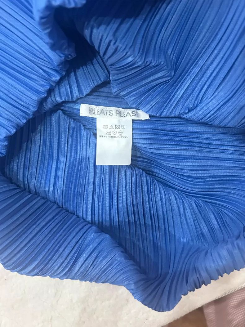 Issey Miyake Issey Miyake size:one size Blue Isetan limited edition dre Size S / US 4 / IT 40 - 2 Thumbnail