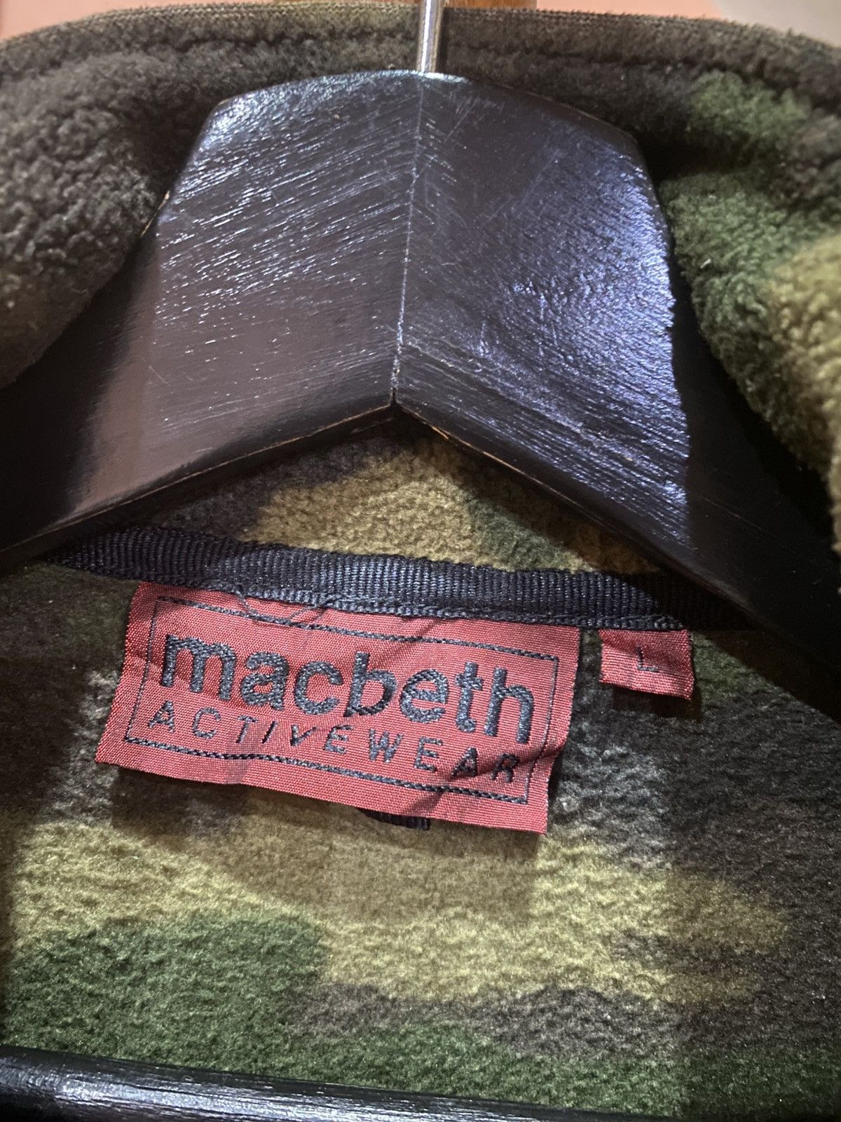Macbeth Vintage Macbeth Activewear Camo Fleece Jacket Green Camo Size US L / EU 52-54 / 3 - 4 Thumbnail