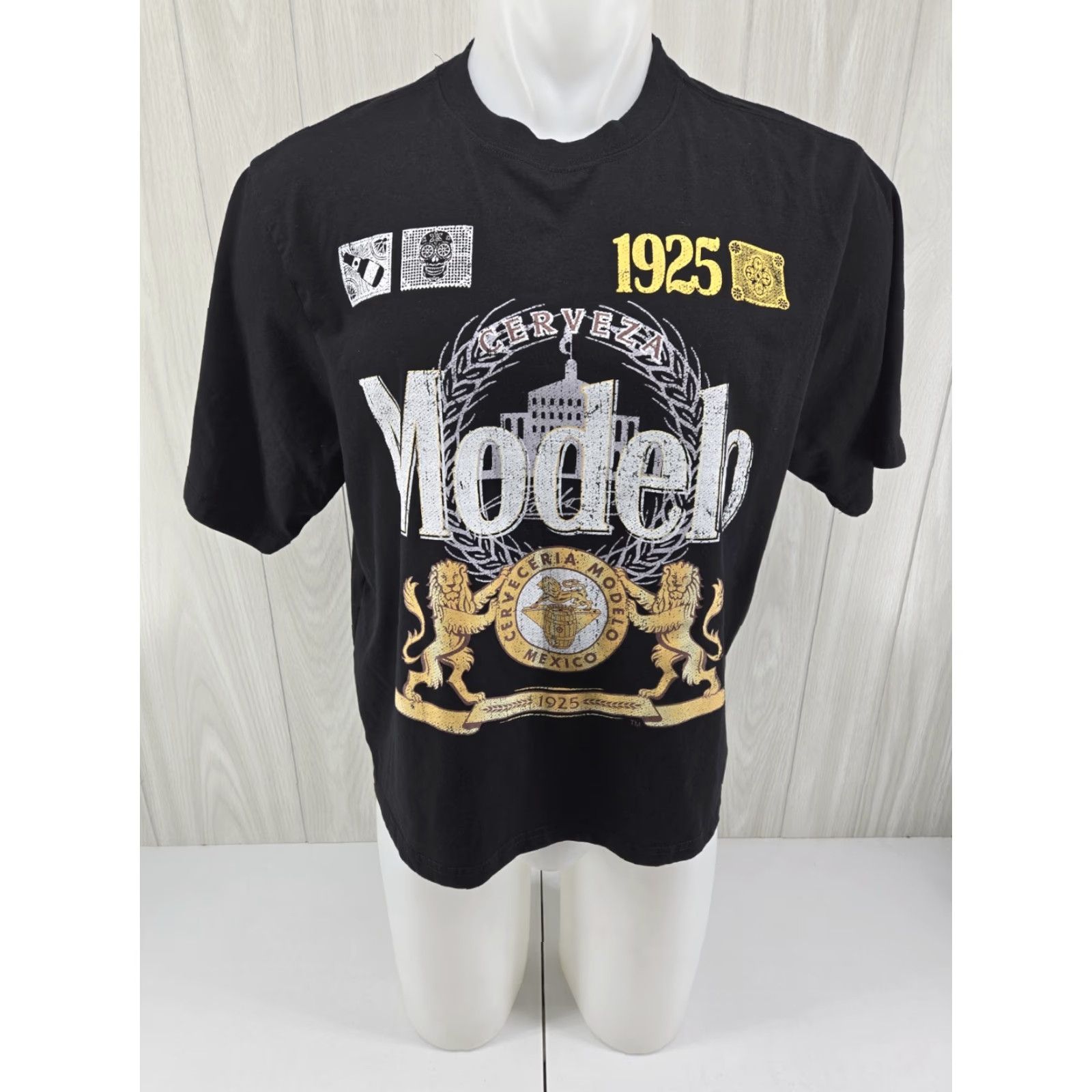 Vintage Modelo Short DBL Sided Graphic T Shirt Mens Size Large Black Size US L / EU 52-54 / 3 - 3 Thumbnail