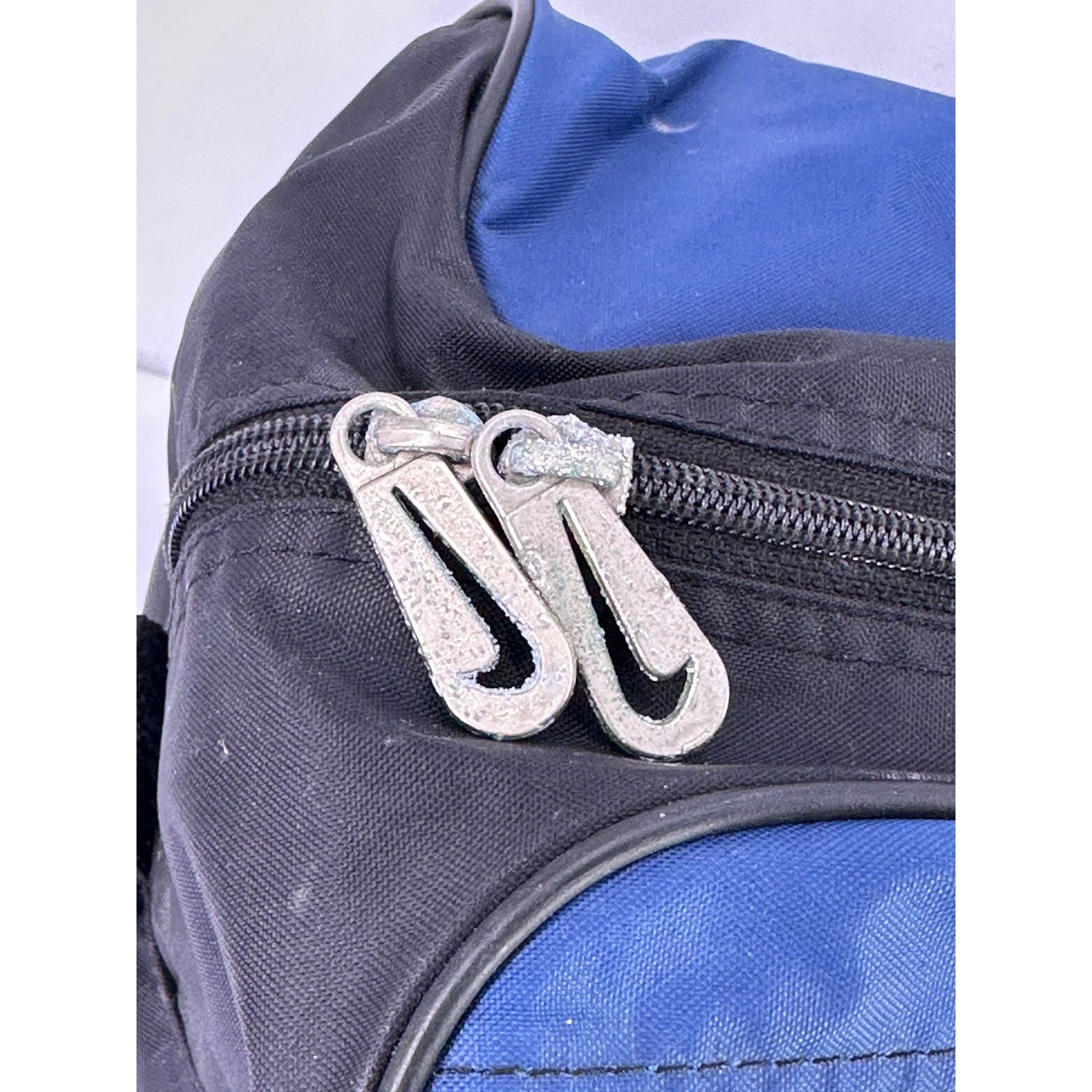 Nike Vintage 94-98 Nike Duffel Bag Dark Blue Black Accents Size ONE SIZE - 8 Thumbnail