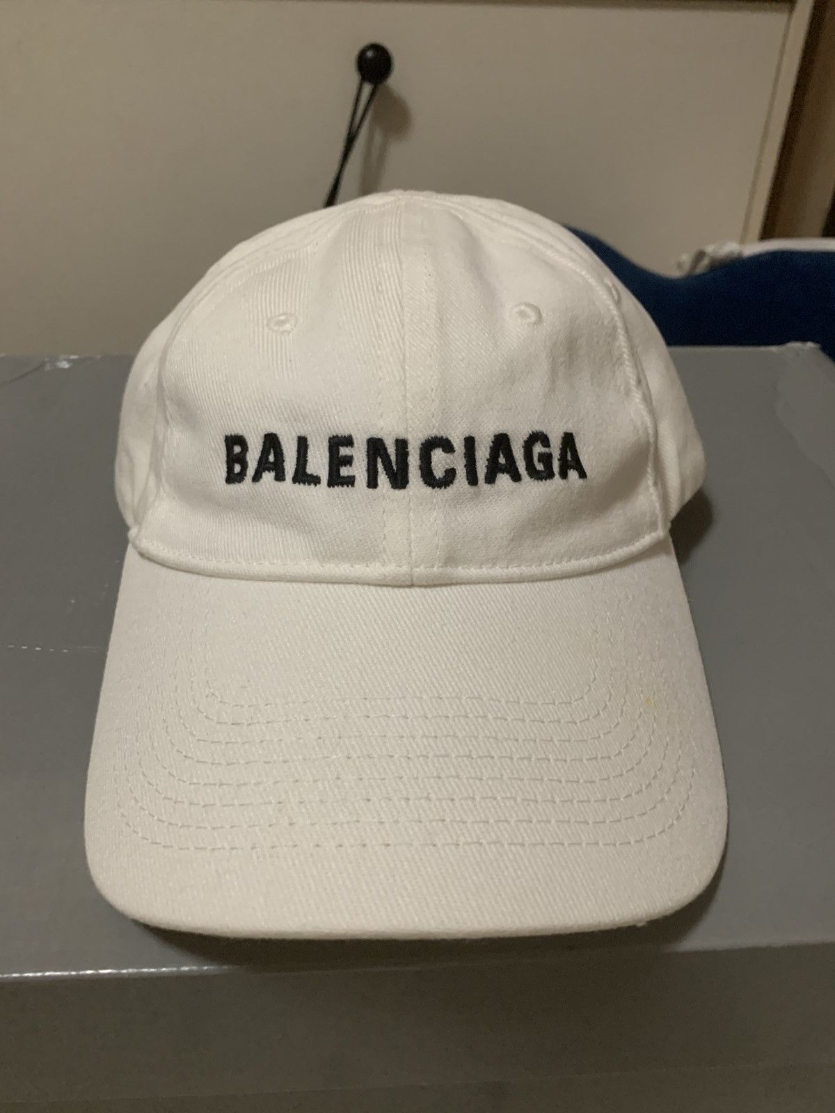 Balenciaga Balenciaga white hat Size ONE SIZE - 8 Thumbnail