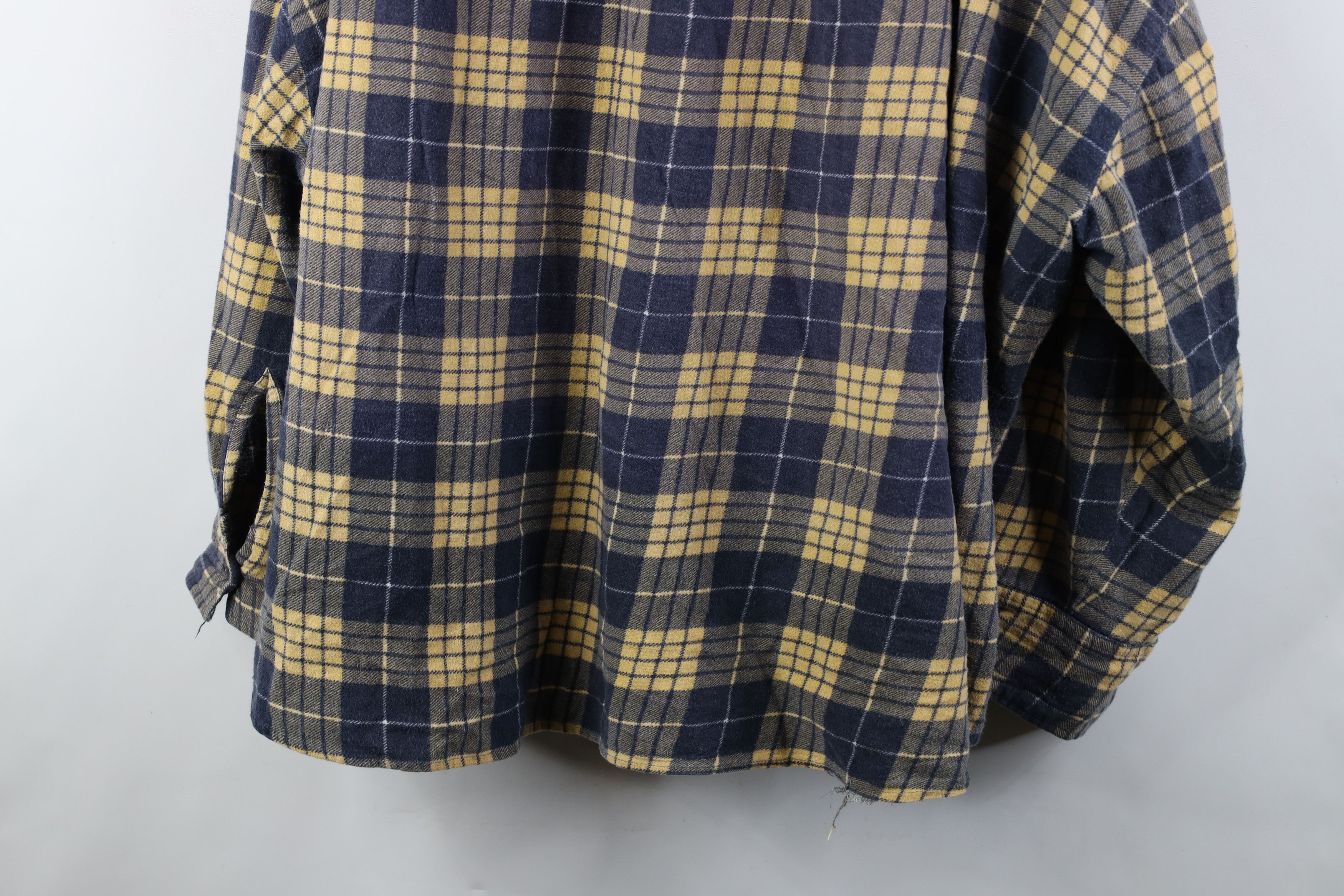 Vintage Vintage 90s Streetwear Flannel Collared Button Shirt Plaid Size US XXL / EU 58 / 5 - 14 Thumbnail