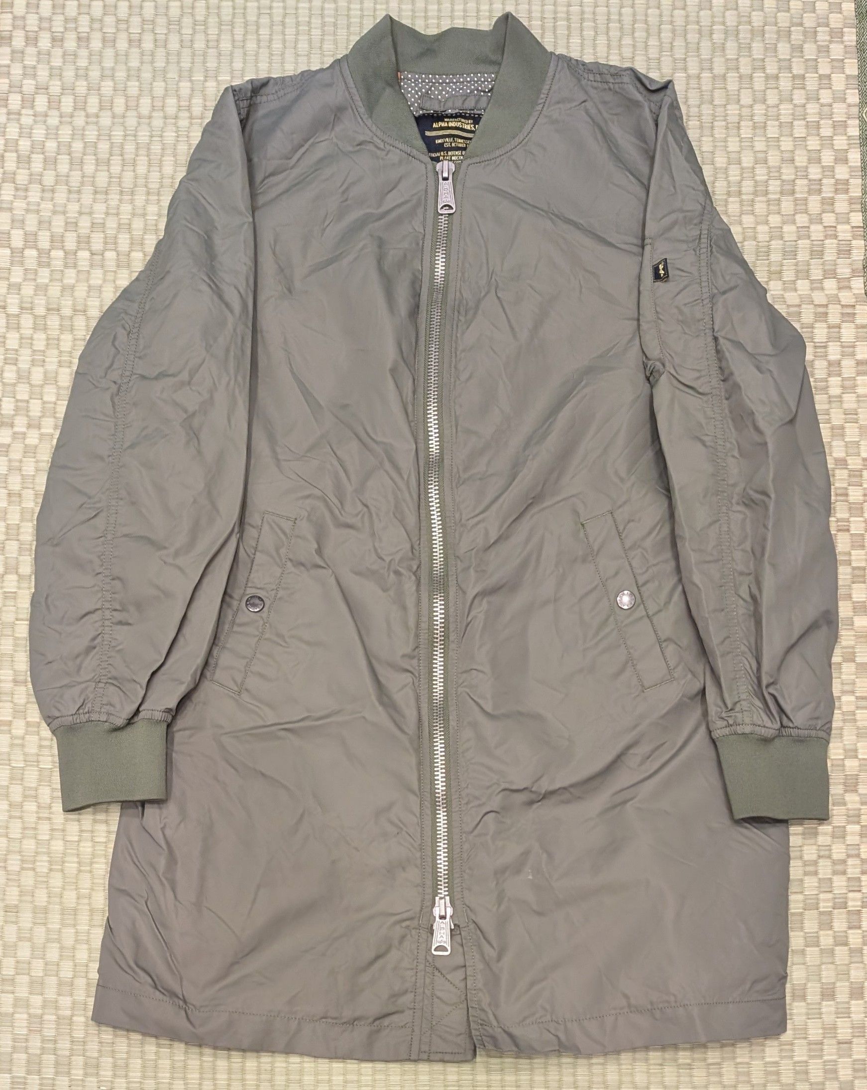 Alpha Industries Alpha Industries L-2B Long Flight Jacket Olive Green Size L / US 10 / IT 46 - 1 Thumbnail