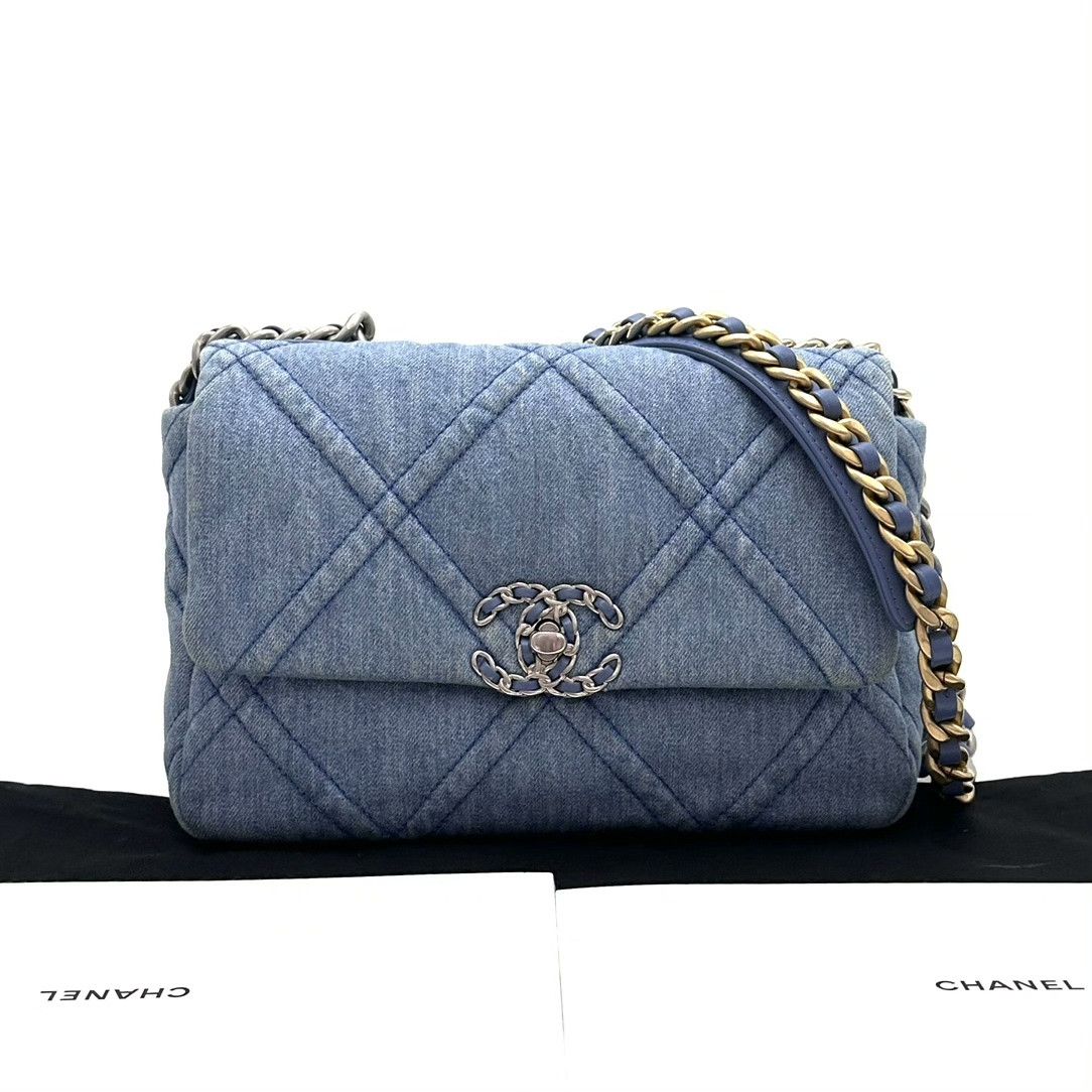Chanel Pre-loved Bag Very good condition Size ONE SIZE - 1 Thumbnail