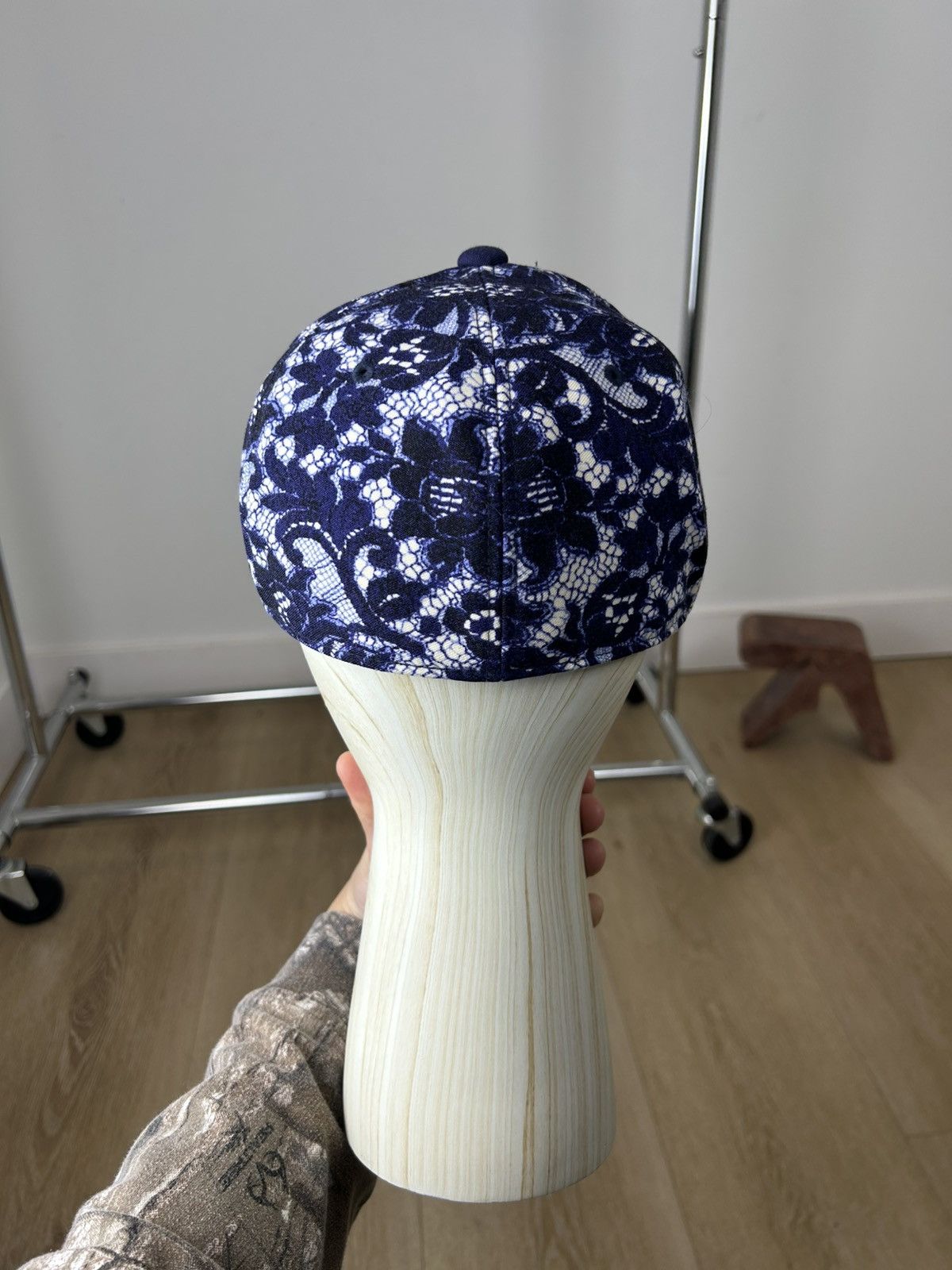 Undercover Undercover AW2014 Cold Blood Trompe-l’Œil Lace Cap (57cm) Size ONE SIZE - 4 Thumbnail