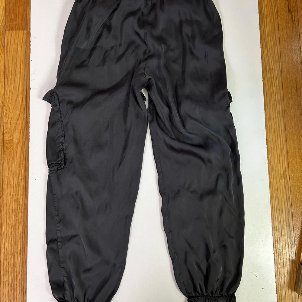 Designer aerie l Black Satin Cargo Joggers Small Size 28" / US 6 / IT 42 - 10 Thumbnail