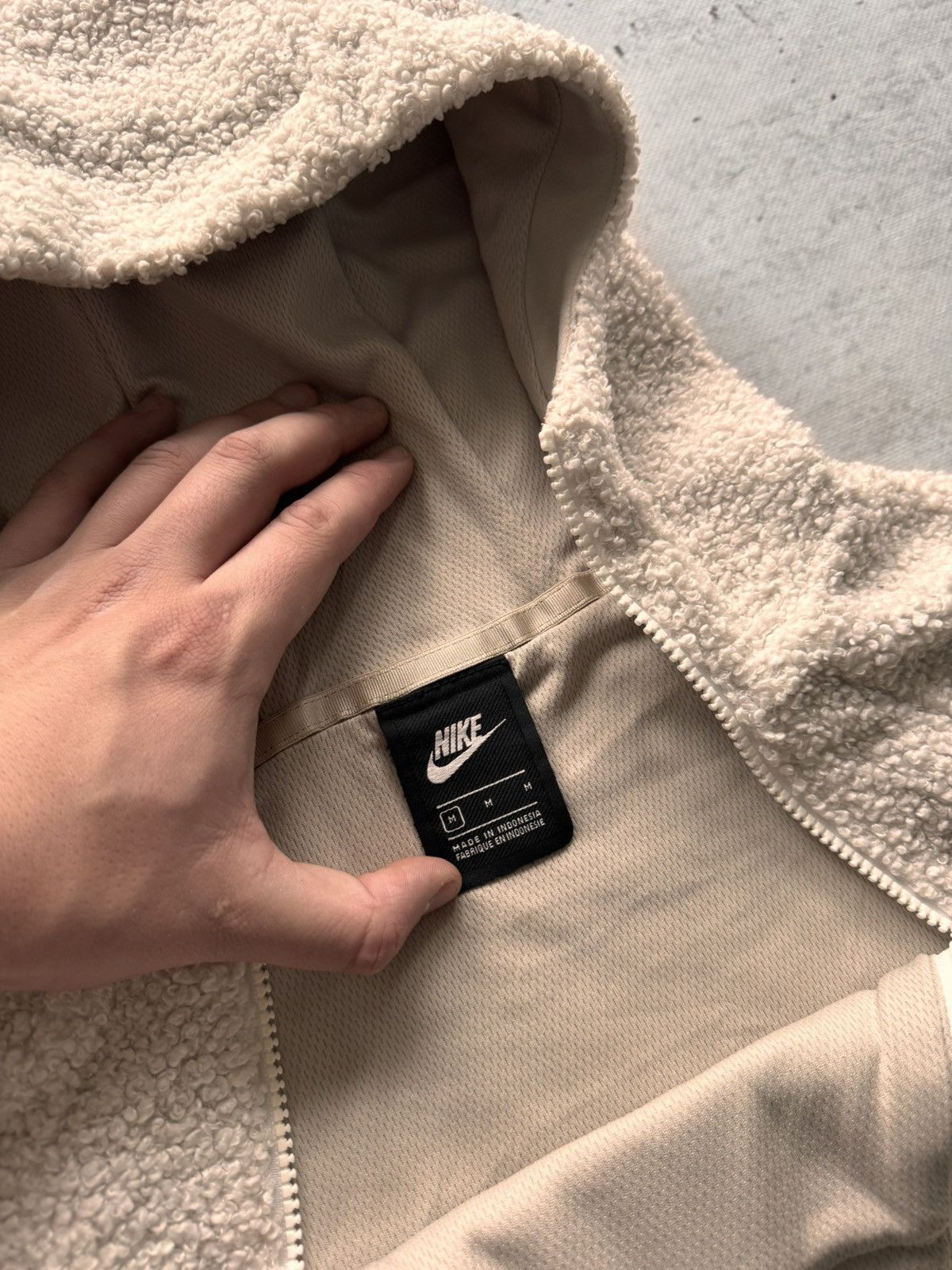 Nike × Vintage NIKE TEDDY VINTAGE CENTER LOGO OVERSIZE HOODIE Size US M / EU 48-50 / 2 - 5 Thumbnail