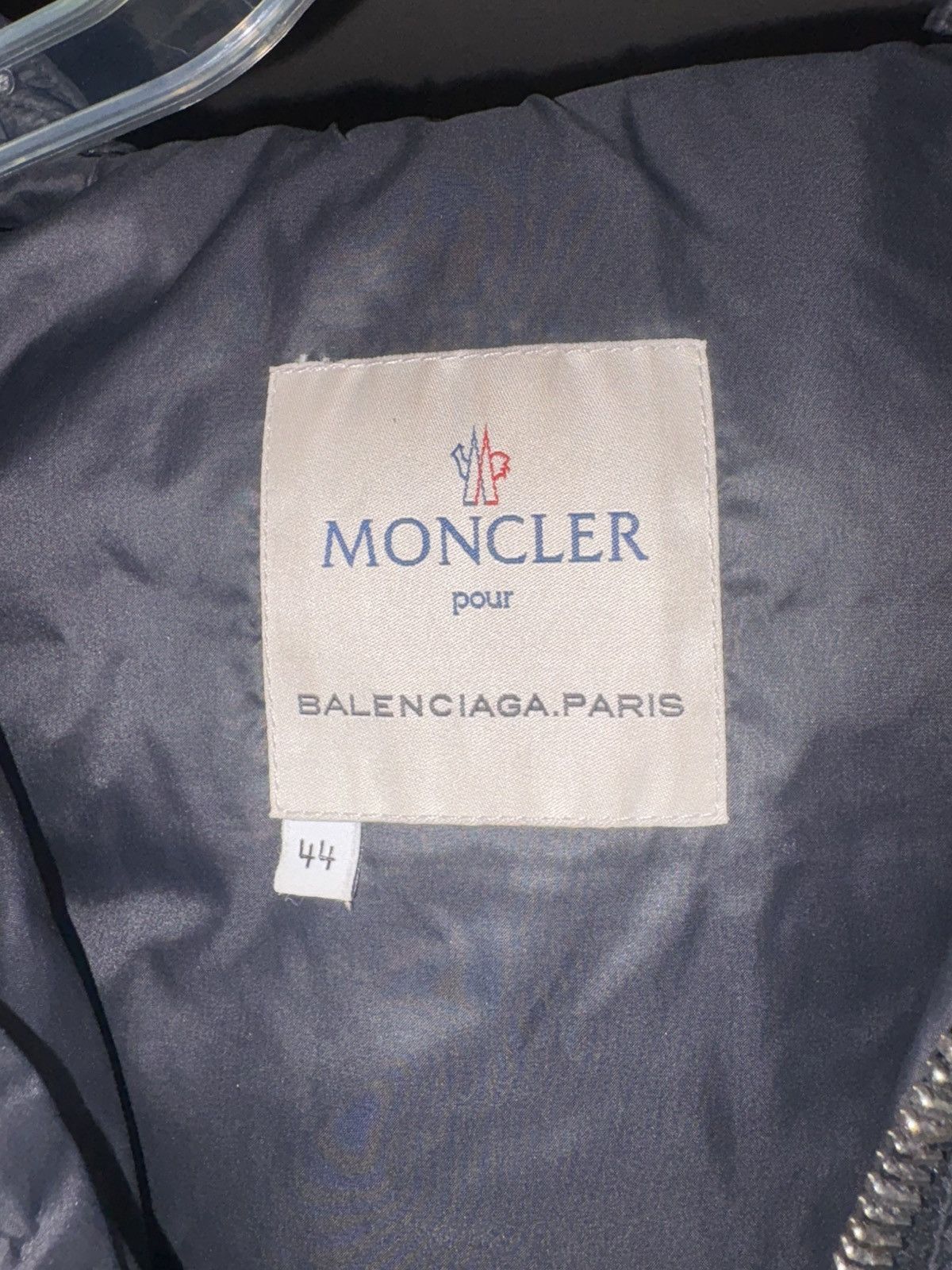 Moncler Balenciaga x Moncler. 2 zipper,snap button,drawstring hooded Size US S / EU 44-46 / 1 - 8 Thumbnail