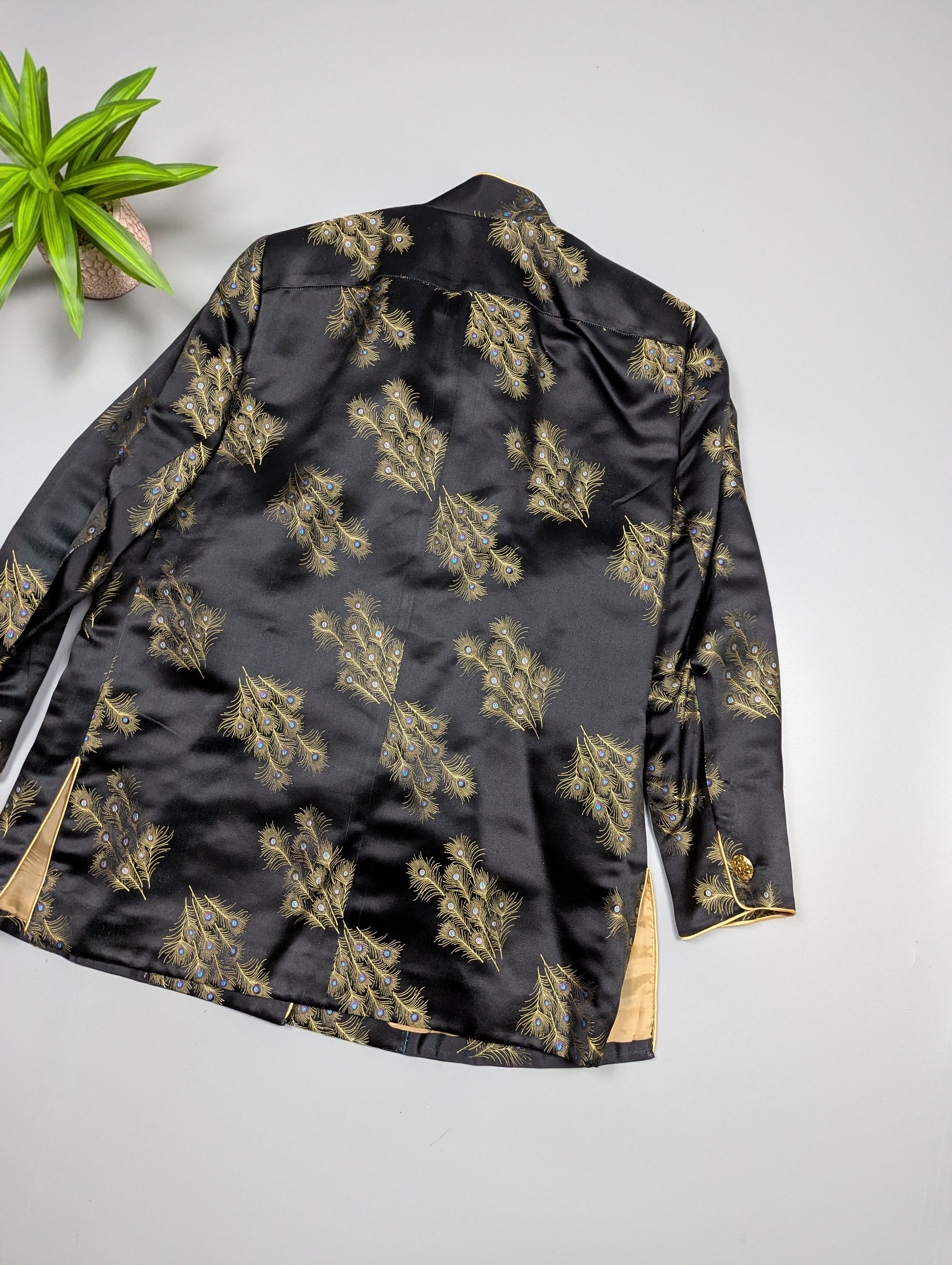 Vintage Vintage Satin Peacock Blazer Black Gold Handmade Size L Size L / US 10 / IT 46 - 14 Thumbnail