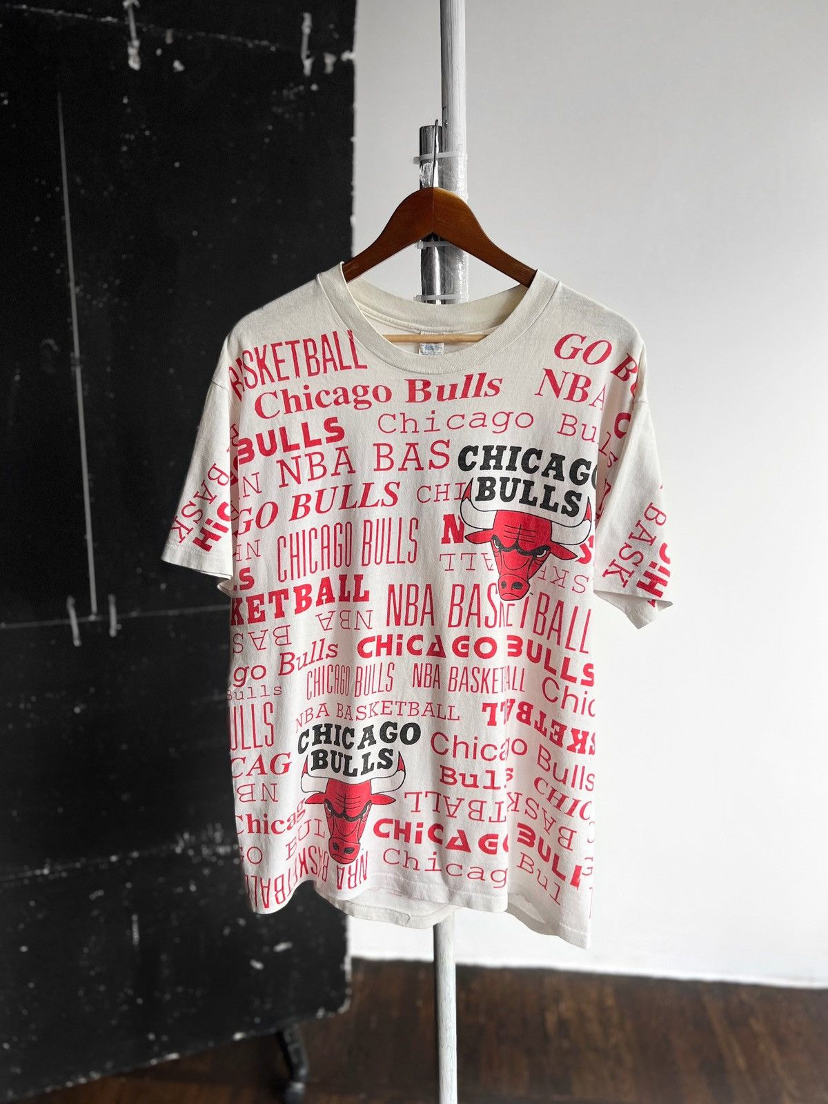 Champion × NBA × Vintage Chicago Bulls x Champion NBA Vintage T-Shirt Made in USA Size US L / EU 52-54 / 3 - 5 Thumbnail