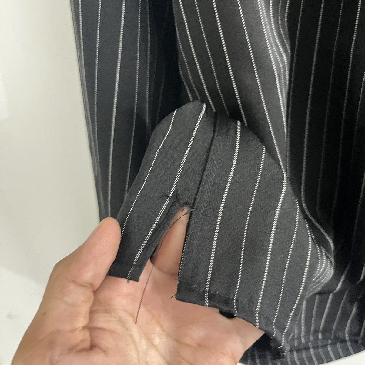 Japanese Brand Bee - Striped LS Button Up Size US L / EU 52-54 / 3 - 7 Thumbnail