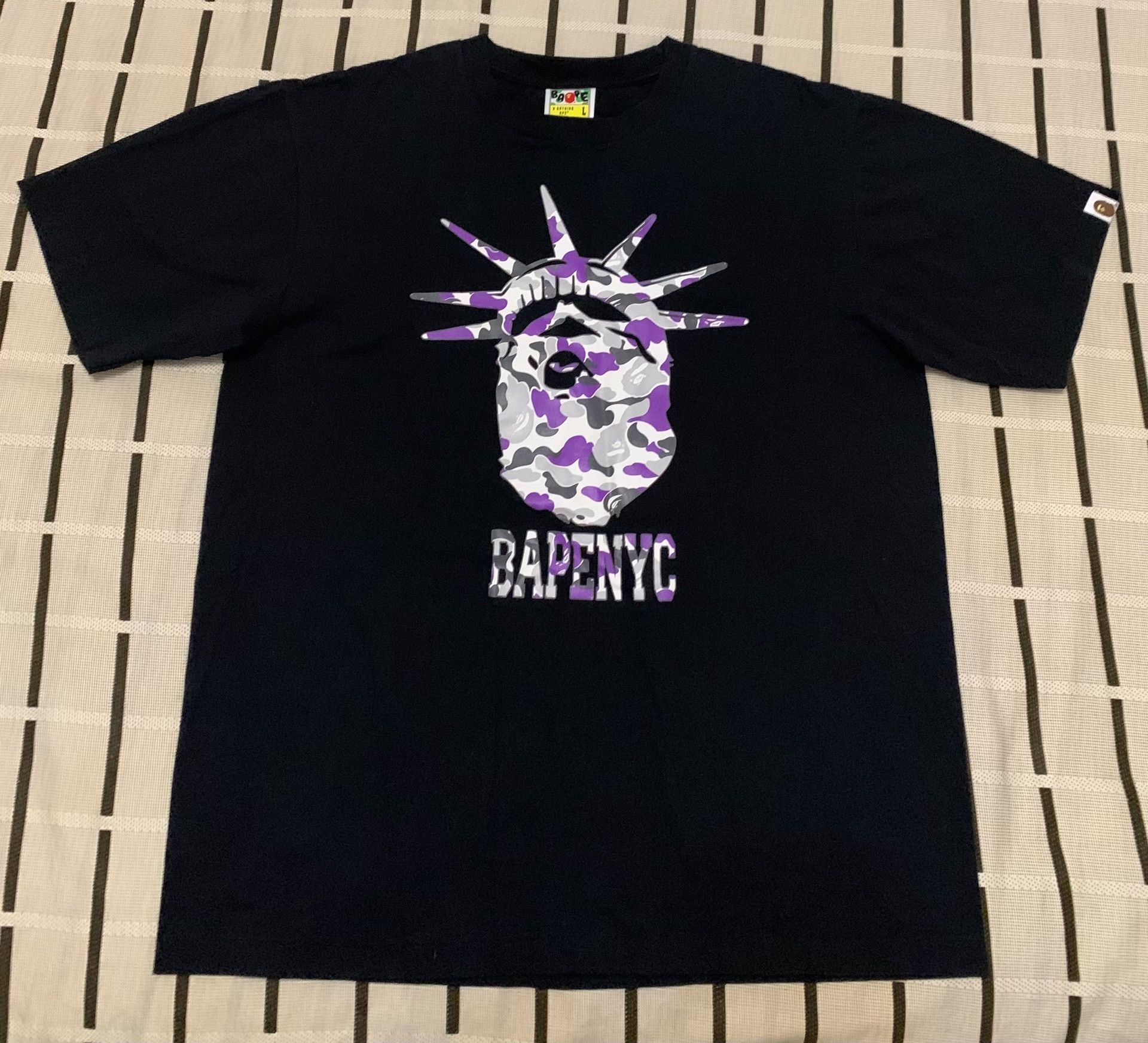 Bape Bape Limited Ape Head T-Shirt L Men Size US L / EU 52-54 / 3 - 1 Thumbnail