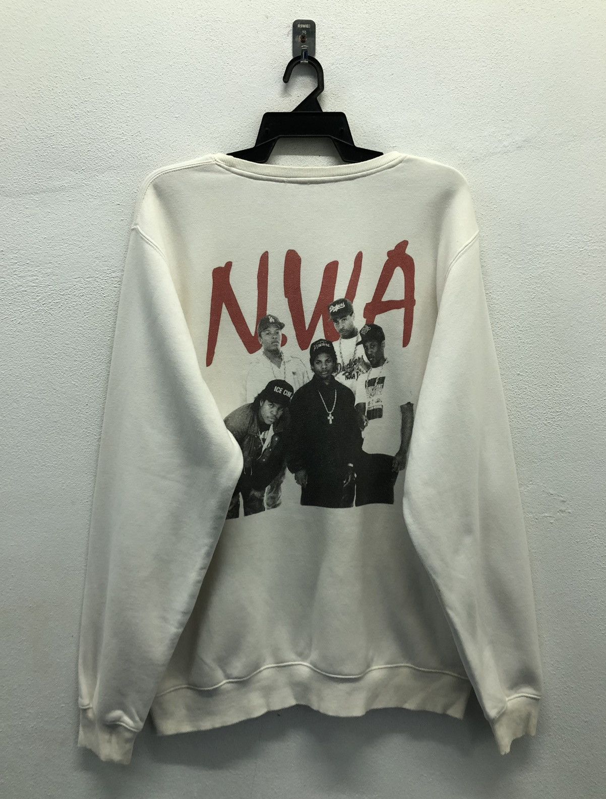Band Tees Vintage N.W.A Niggaz Wit Attitude Official UR Sweatshirt Size US XXL / EU 58 / 5 - 1 Thumbnail