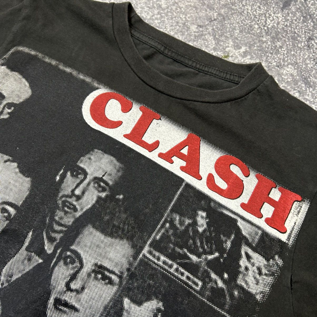 Band Tees Vintage The Clash Big Graphic Logo 90’s Rock Band tee Size US S / EU 44-46 / 1 - 3 Thumbnail