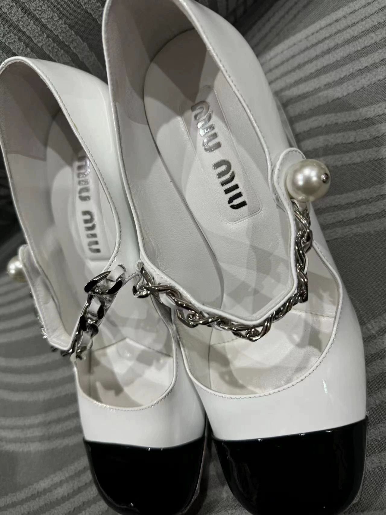 Miu Miu MIU MIU Mary Jane Heels 36.5 99% New Resoled Size US 6 / IT 36 - 3 Thumbnail