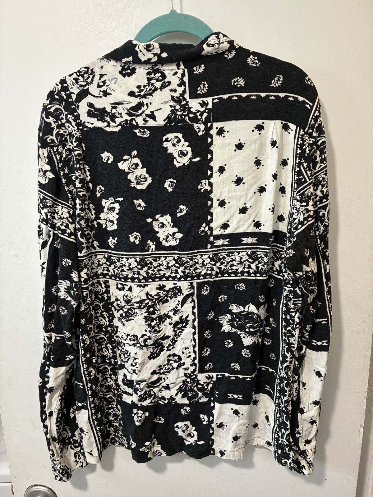 Supreme Supreme SS16 Black Rayon Paisley button up bandana Size US M / EU 48-50 / 2 - 3 Thumbnail