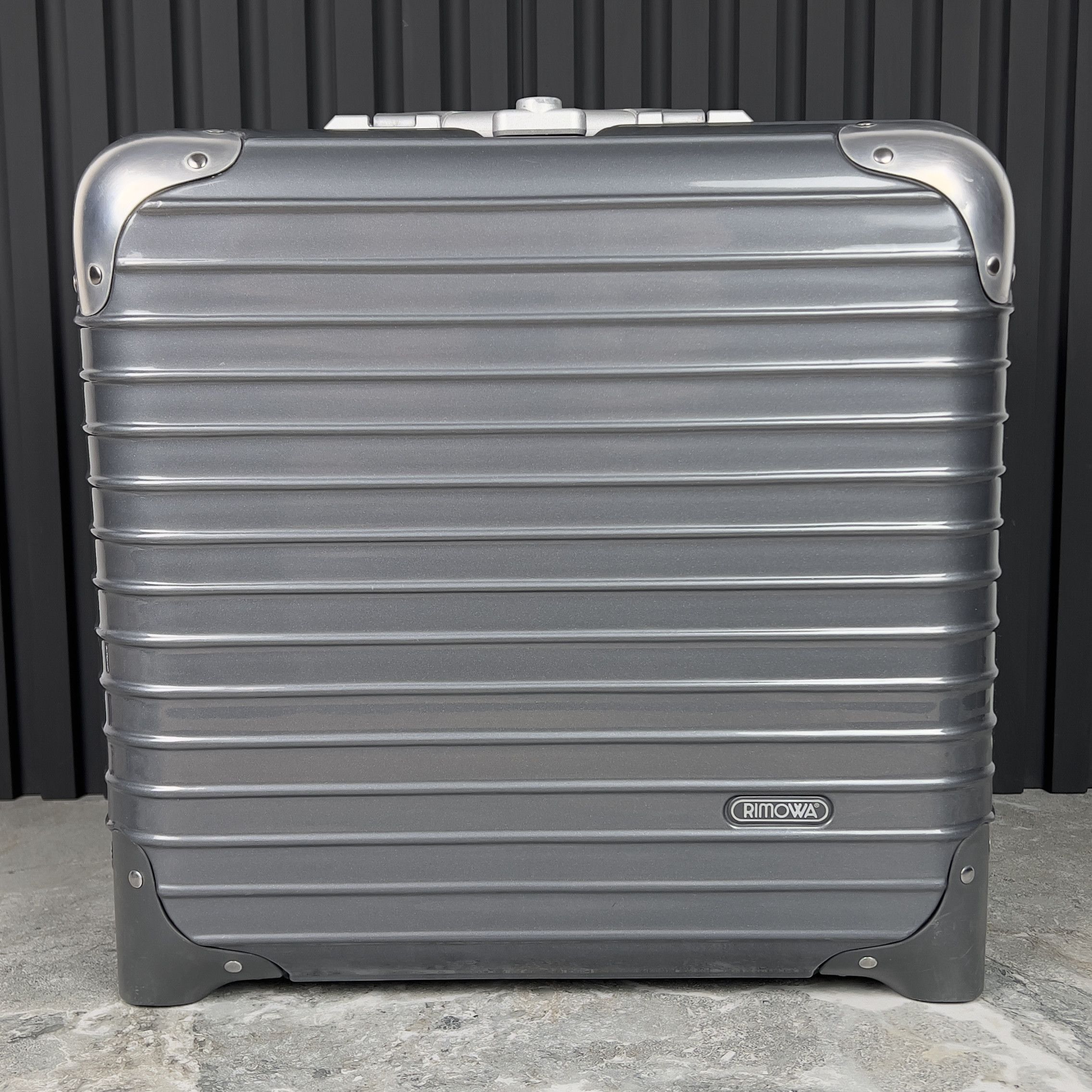 Rimowa Rimowa Limbo Business Trolley 23L Gray 2-wheels Suitcase Size ONE SIZE - 2 Thumbnail