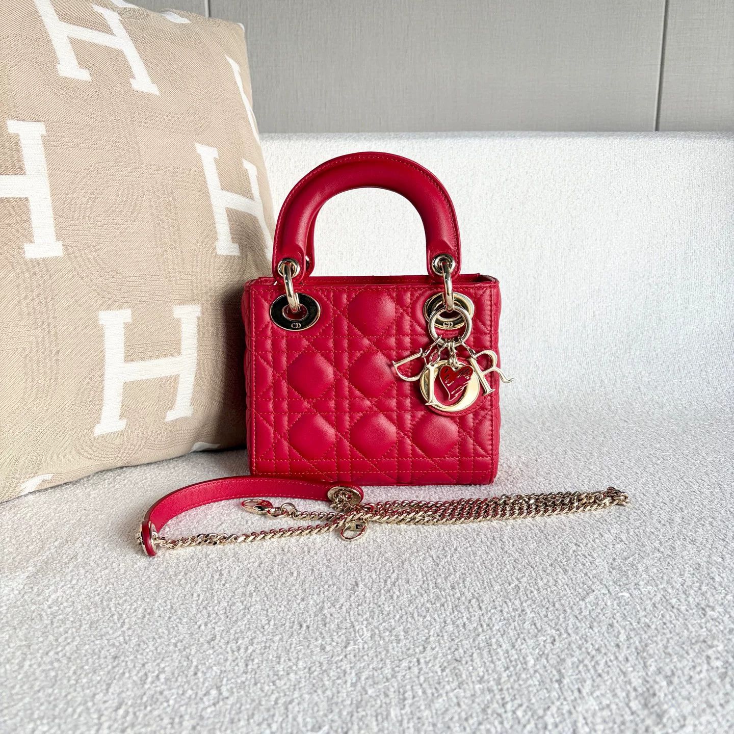 Dior Pre-loved Bag Very good condition Size ONE SIZE - 1 Thumbnail