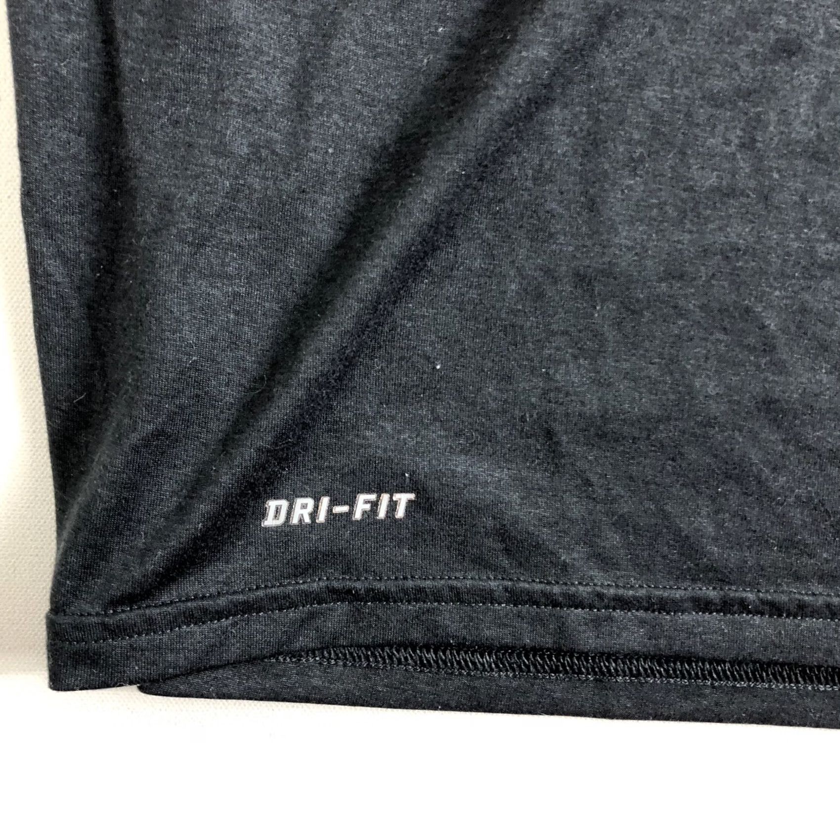 Nike Nike Dri-Fit Detour Graphic T Shirt Black Adult Mens Size Large Short Sleeve Size US L / EU 52-54 / 3 - 4 Thumbnail