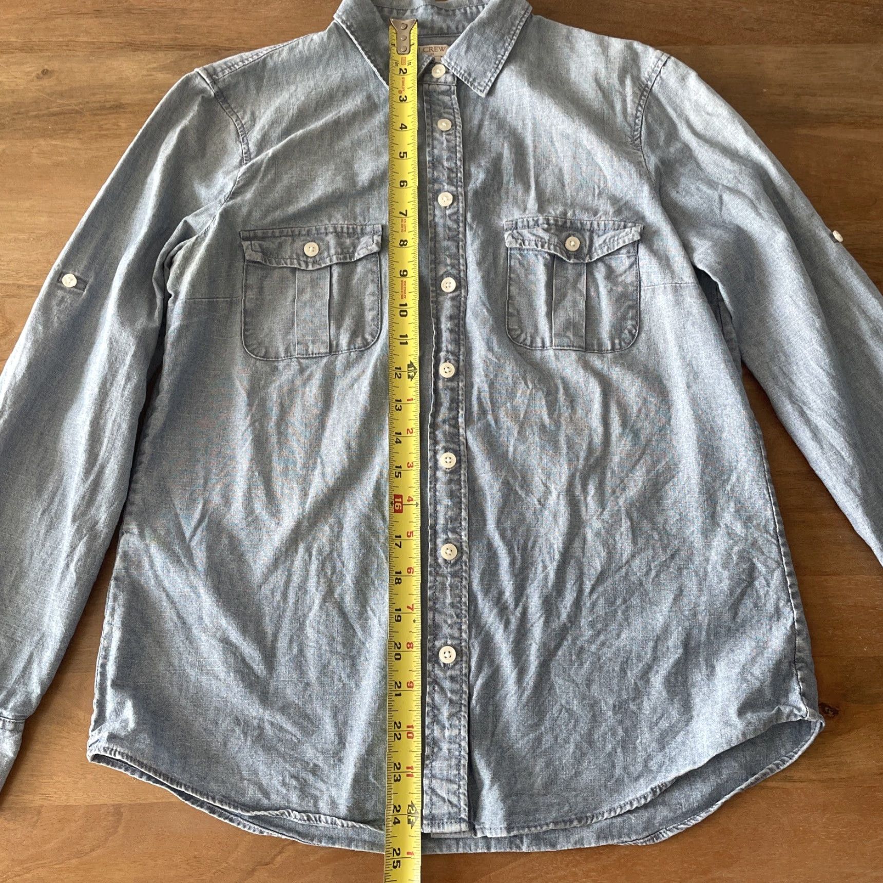 J.Crew J.CREW Chambray Shirt Womens Small Petite Blue Rolltab Sleeve Button Up *flaw* Size S / US 4 / IT 40 - 6 Thumbnail