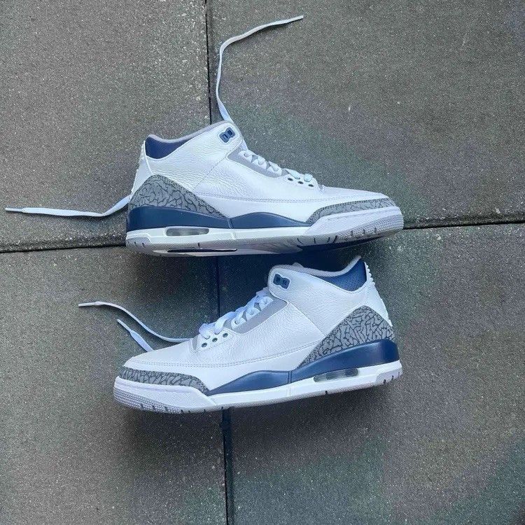 Jordan Brand Size 10 Jordan 3 Retro Midnight Navy New Defect CT8532140 Size US 10 / EU 43 - 2 Thumbnail