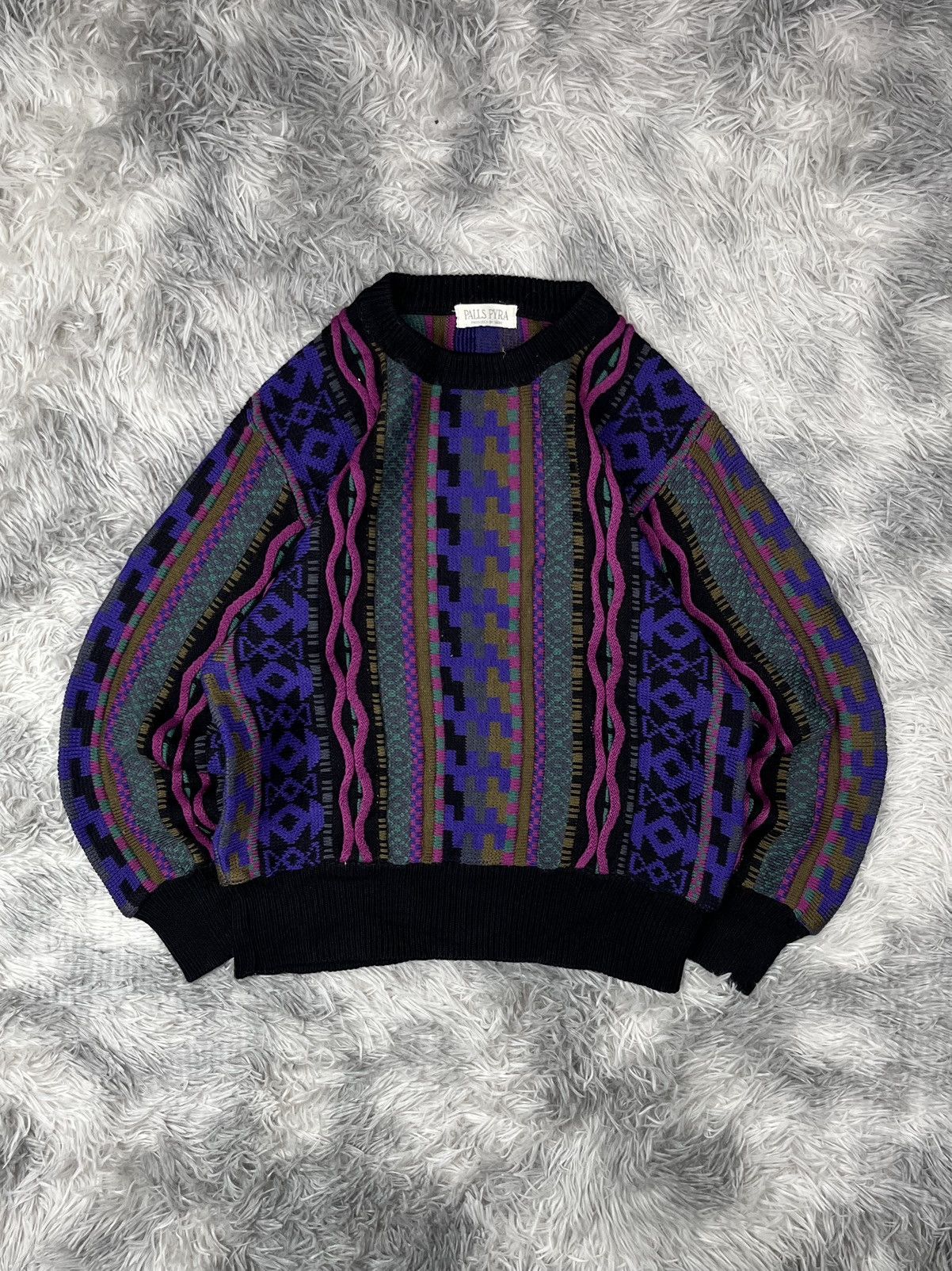 Coogi Vintage Palls Pyra Pattern Sweater Size M / US 6-8 / IT 42-44 - 1 Thumbnail