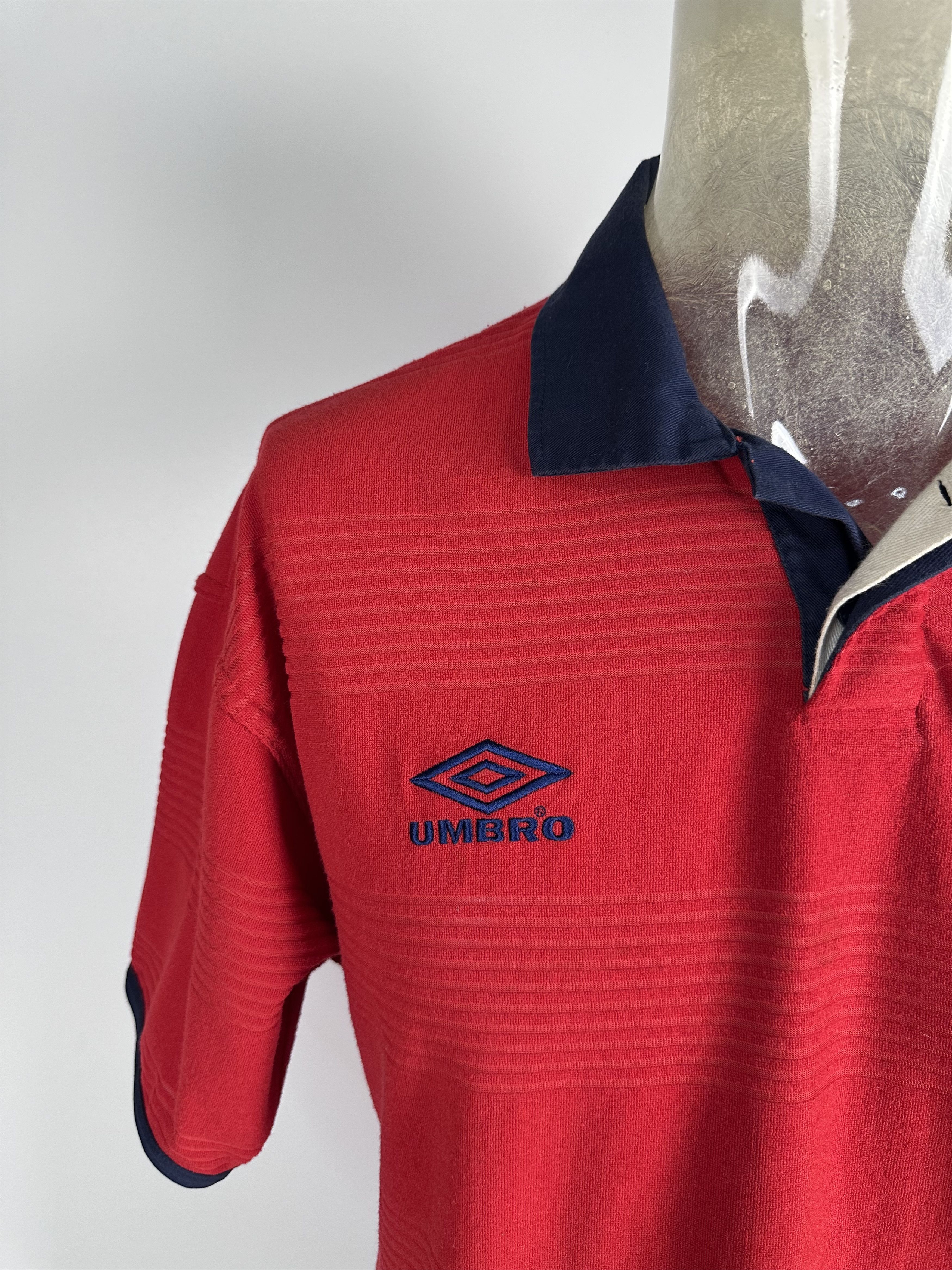 Umbro England 1999/2000/2001 Football Shirt Soccer Jersey Umbro Size US S / EU 44-46 / 1 - 3 Thumbnail