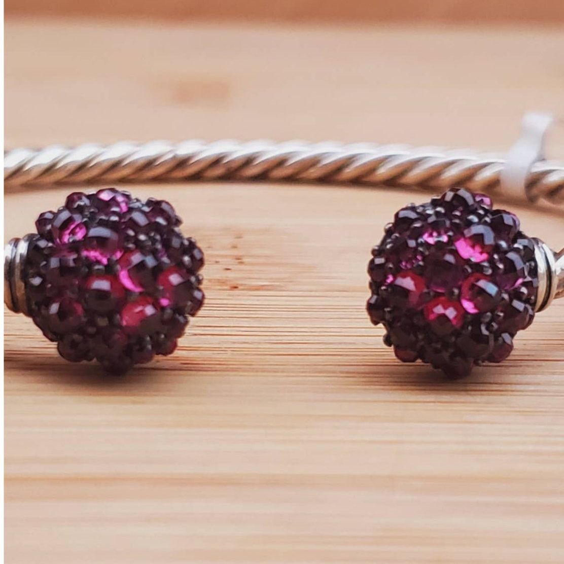 David Yurman David Yurman Garnet Berries Cable Sterling Silver Bracelet Size ONE SIZE - 4 Thumbnail