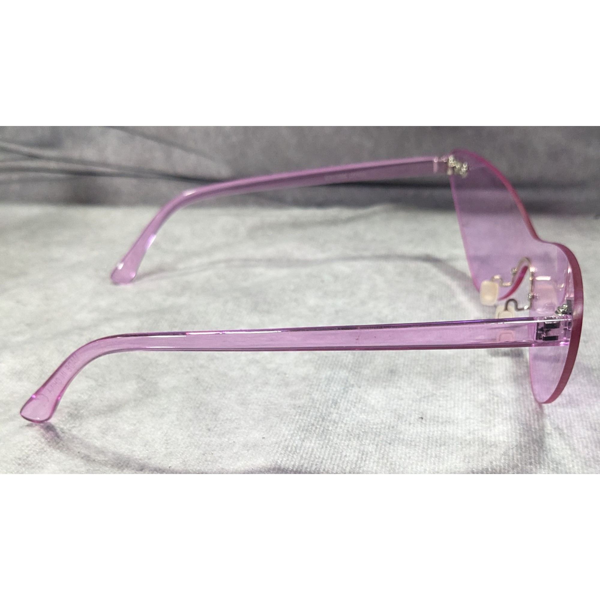 Other Funky Cateye Translucent Purple Fashion Sunglasses Size ONE SIZE - 4 Thumbnail