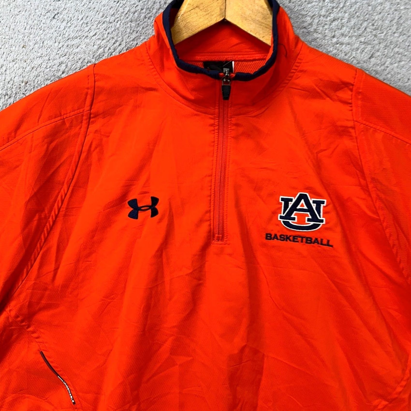 Under Armour Under Armour Jacket Mens Medium Red Quarter Zip Auburn Tigers Logo Basketball Breathable Zip Short Sleeve Long Sleeve Activewear Vintage: No Size US M / EU 48-50 / 2 - 4 Thumbnail