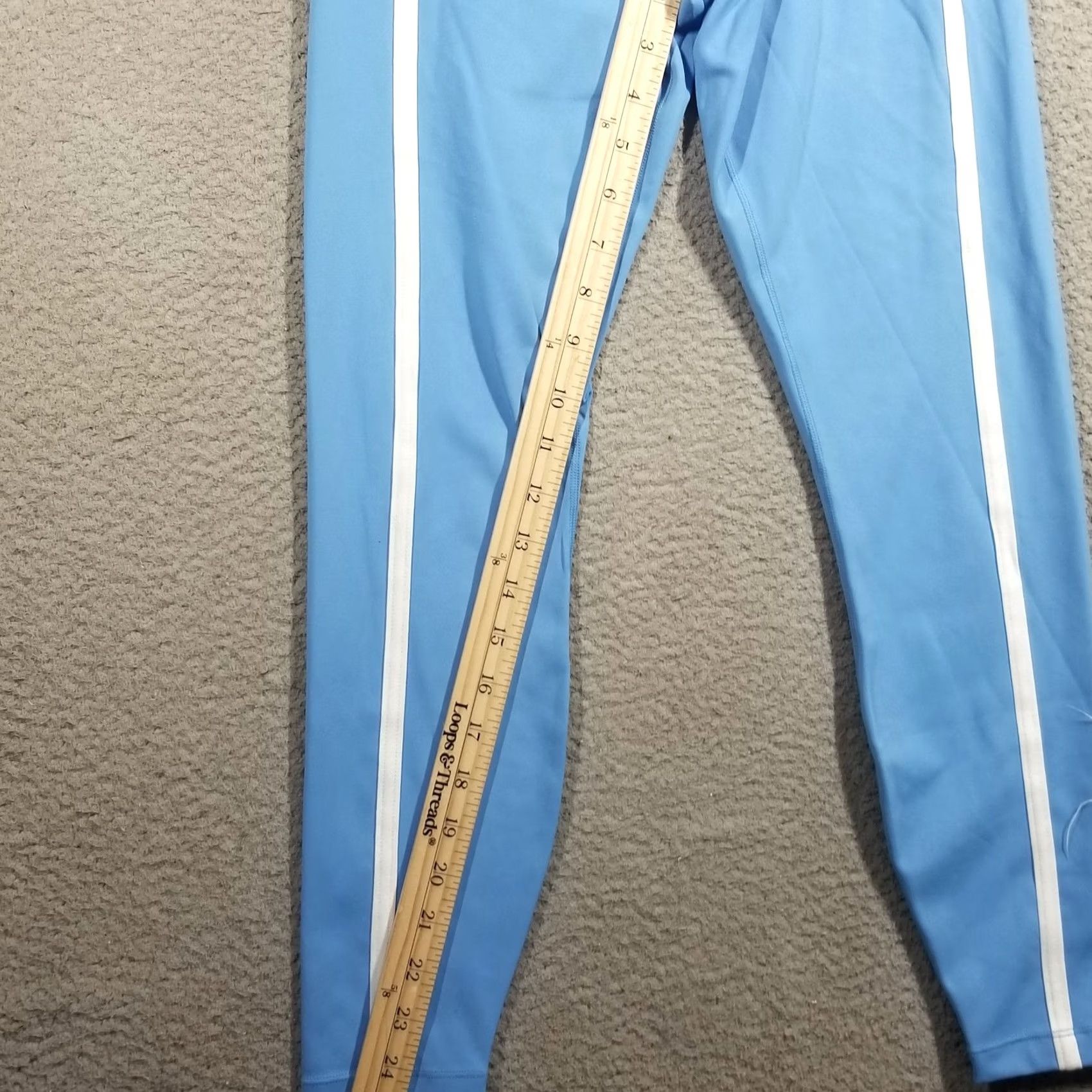 Nike Nike One Leggings Women's Blue 7/8 Dri-FIT High Rise Size Small NWT Size 28" / US 6 / IT 42 - 7 Thumbnail